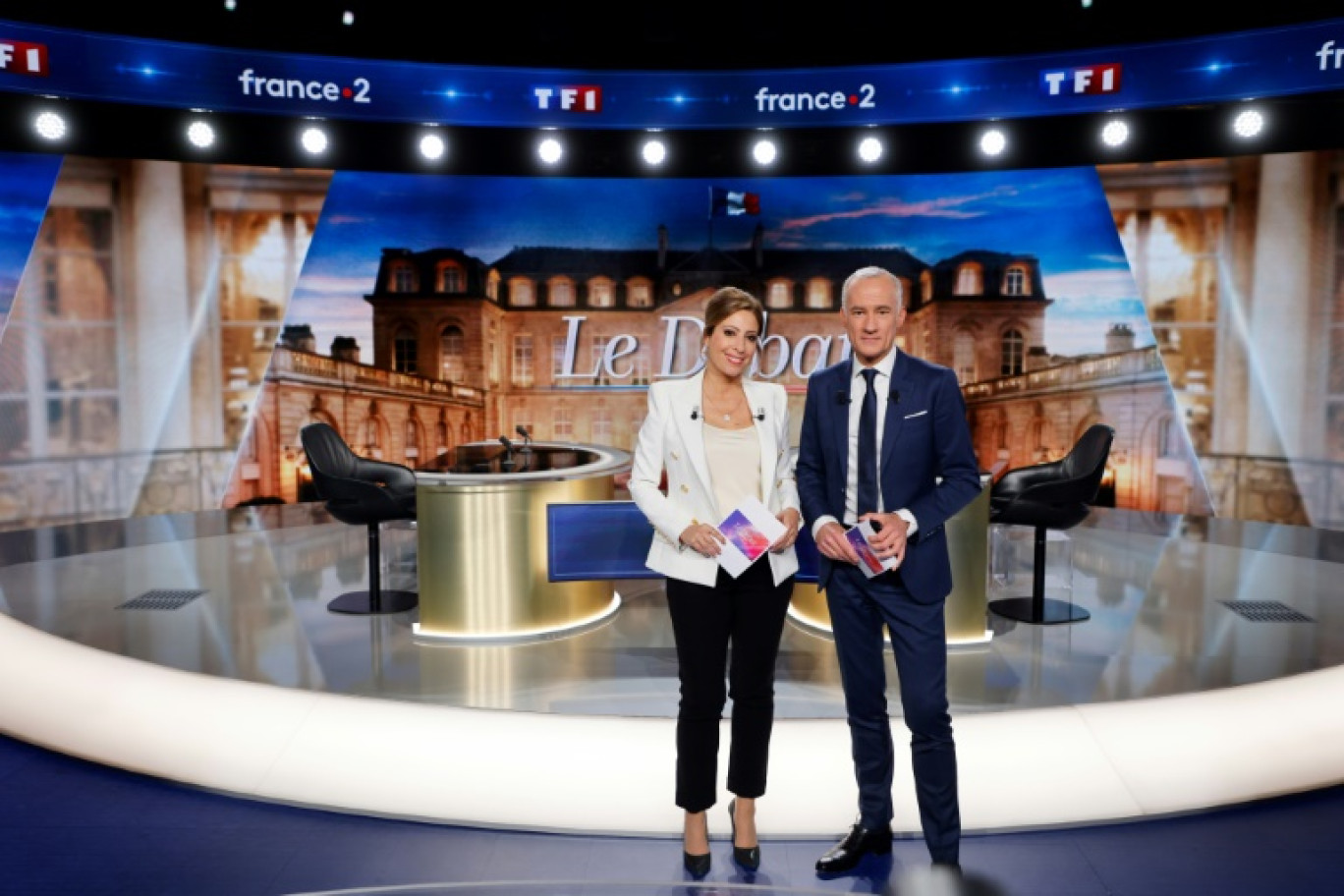 Léa Salamé et Gilles Bouleau avaient animé ensemble le débat d'entre-deux tours entre Marine Le Pen et Emmanuel Macron le 20 avril 2022, à Saint-Denis © Ludovic MARIN