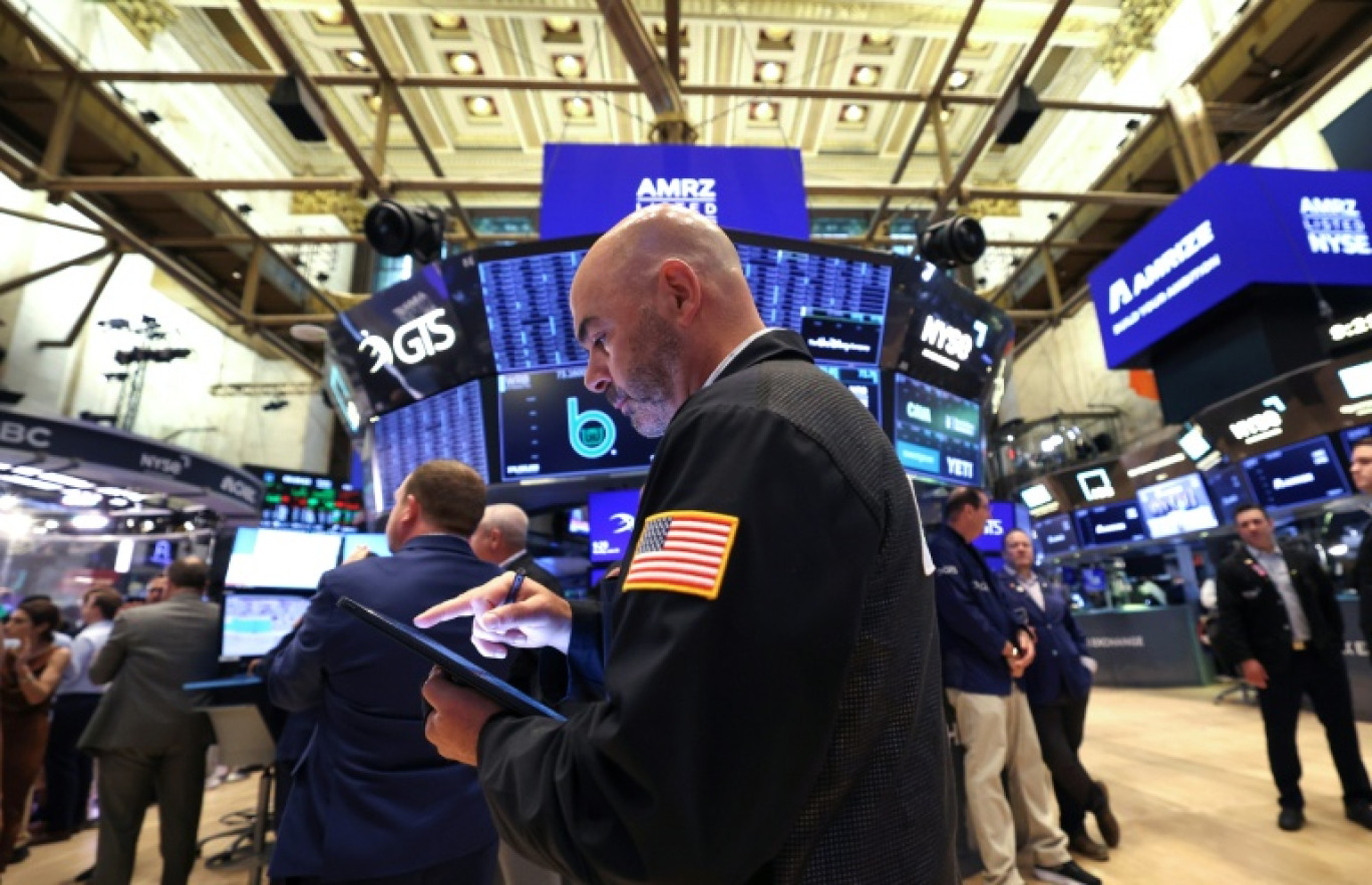 Des opérateurs à la Bourse de New York le 23 juin 2025. © TIMOTHY A. CLARY