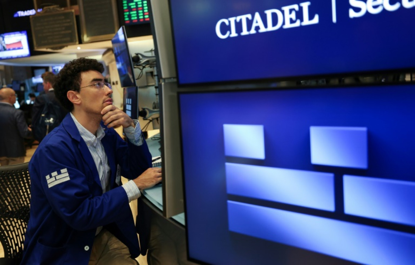 Un opérateur à la Bourse de New York, le 23 juin 2025 © TIMOTHY A. CLARY
