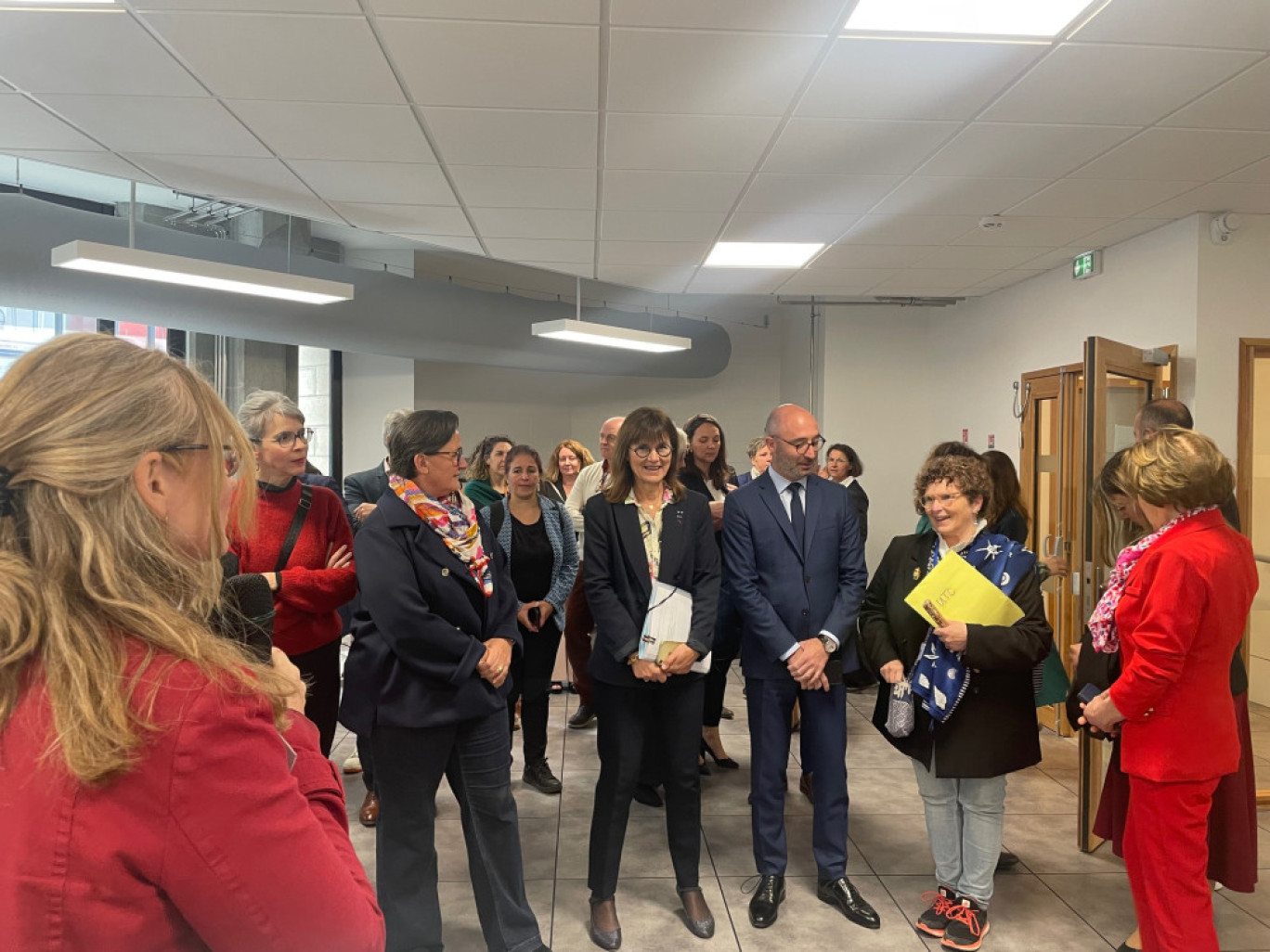 Une visite complète en présence notamment de Daniel Leca, Vice-président du Conseil Régional des Hauts-de-France, Manoëlle Martin, Vice-présidente de la Région Hauts-de-France, Arielle François, Maire adjointe Compiègne et Sophie Béjean, Rectrice de la région académique Hauts-de-France.