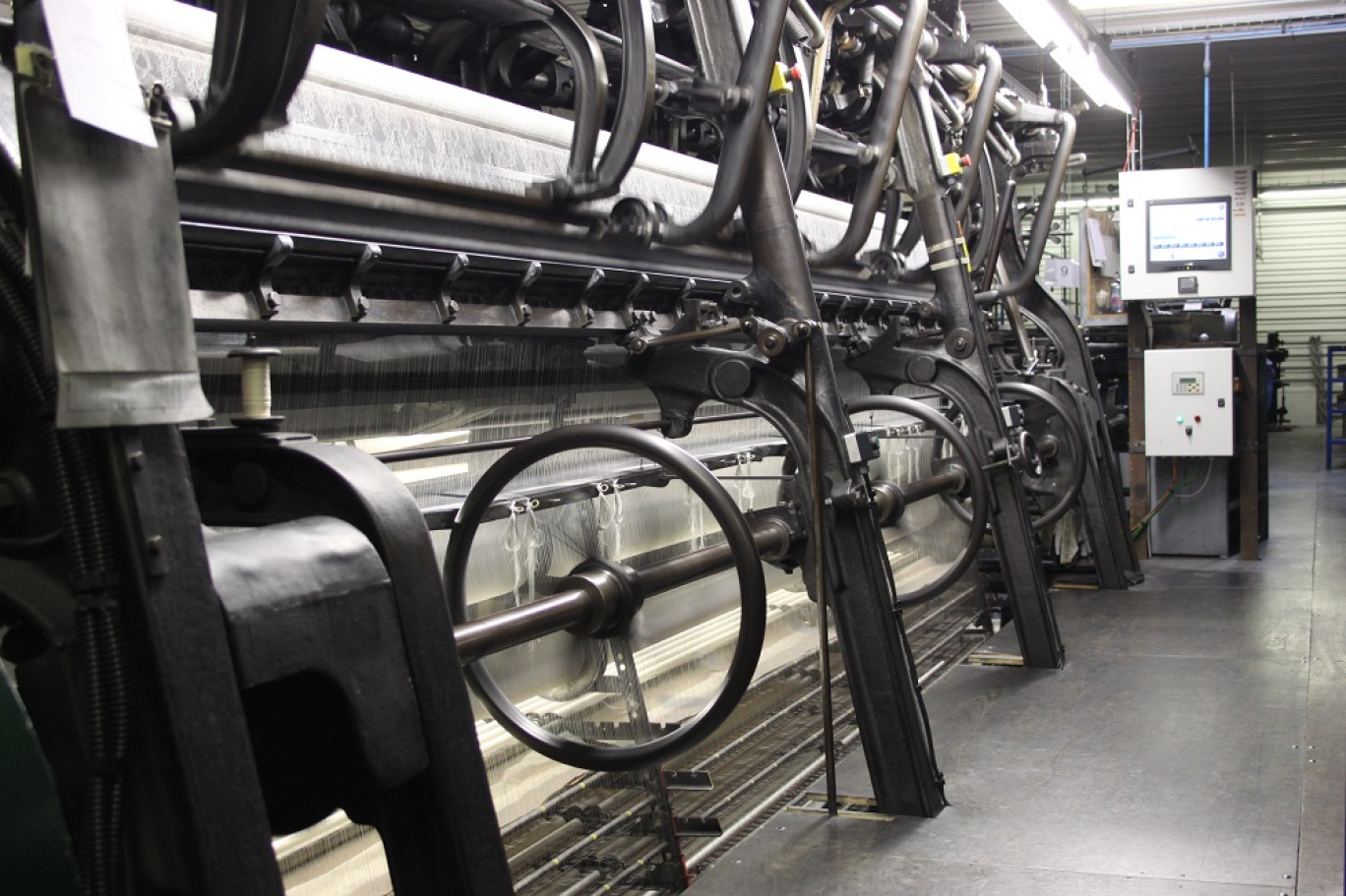 Les outils minutieux d’une production qui allie tradition et précision. © Aletheia Press