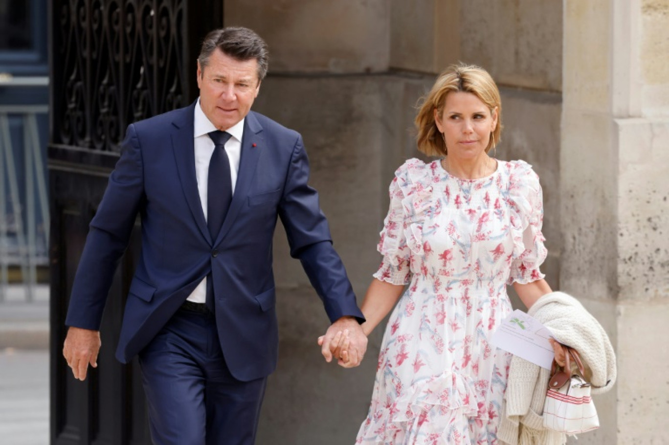 Le maire de Nice Christian Estrosi et son épouse Laura Tenoudji, le 7 mai 2022 à l'Elysée, à Paris © Ludovic MARIN