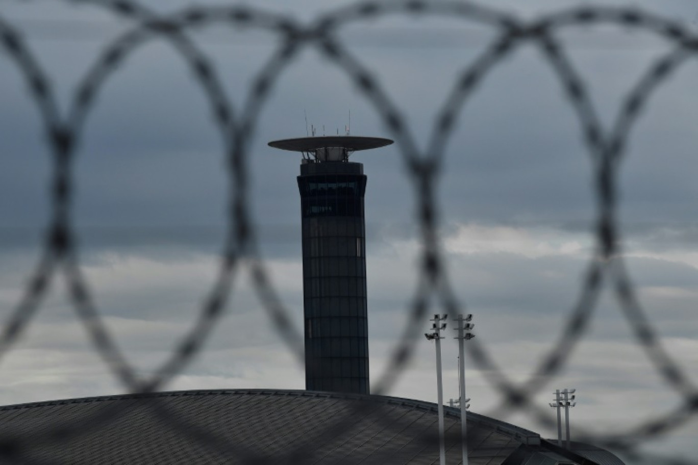 Une tour de contrôle de l'aéroport de Paris-Charles-de-Gaulle, dans la banlieue nord-est de Paris, le 16 septembre 2022 © JULIEN DE ROSA
