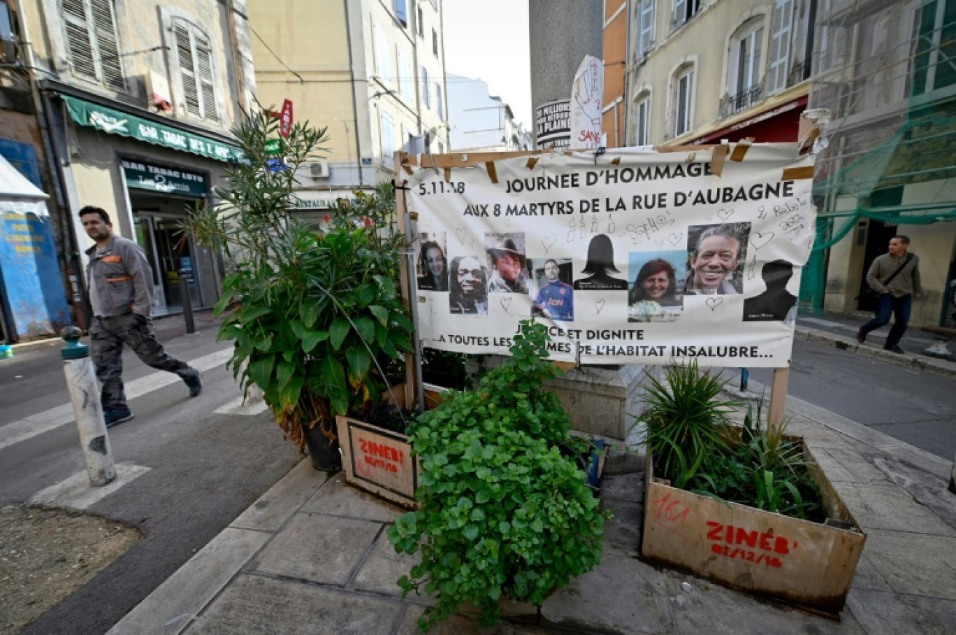 Bannière en hommage aux victimes des effondrements rue d'Aubagne, à Marseille, le 25 octobre 2019 © GERARD JULIEN