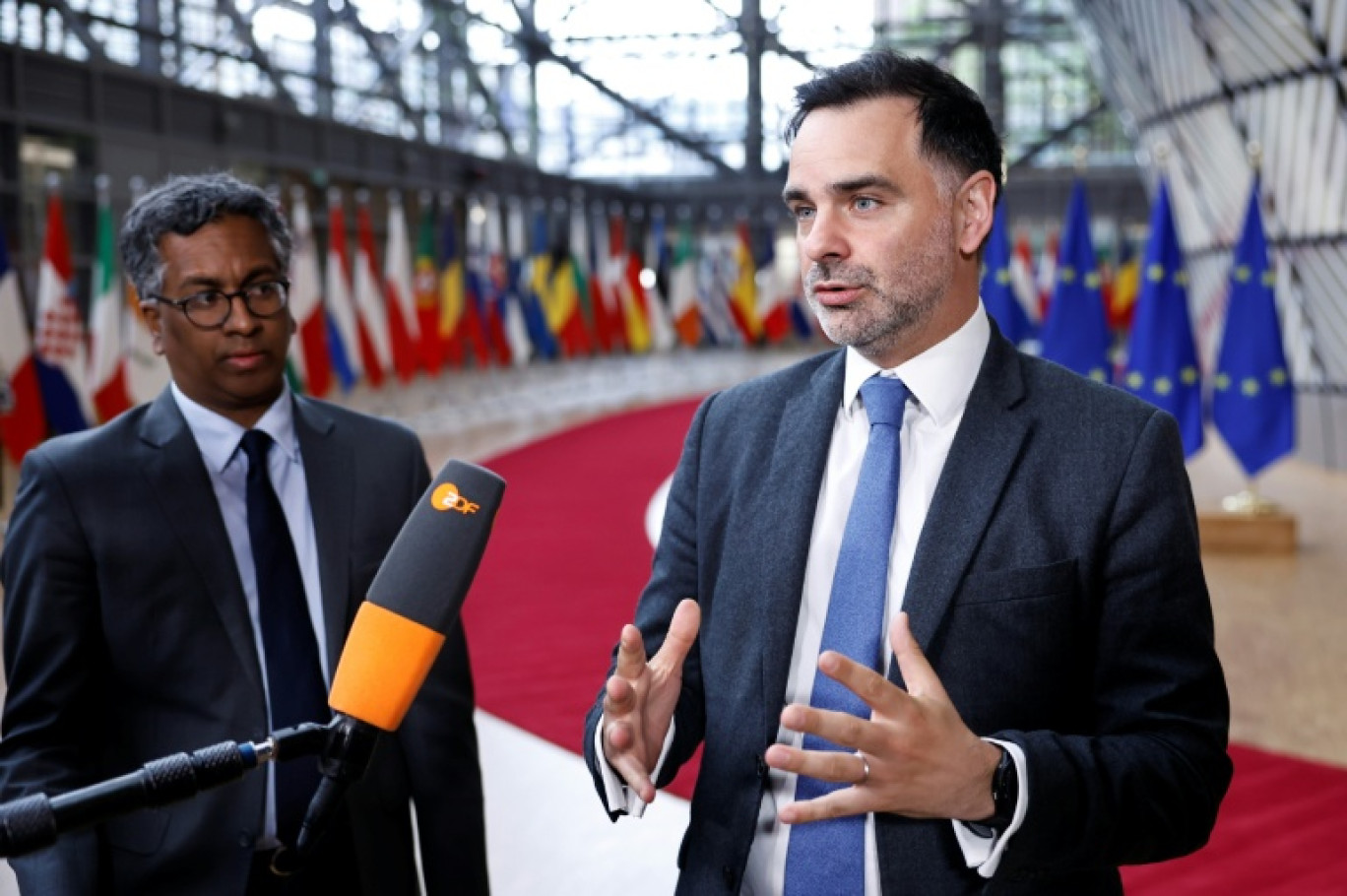 Le ministre français du Commerce extérieur, Laurent Saint-Martin, lors d'une réunion du Conseil des Affaires étrangères à Bruxelles le 15 mai 2025 © SIMON WOHLFAHRT