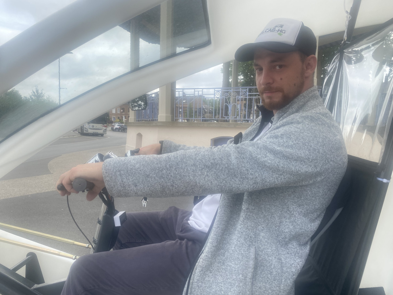 Brandon Hecquet connaît déjà une belle fréquentation dans son Velcab-HG.
