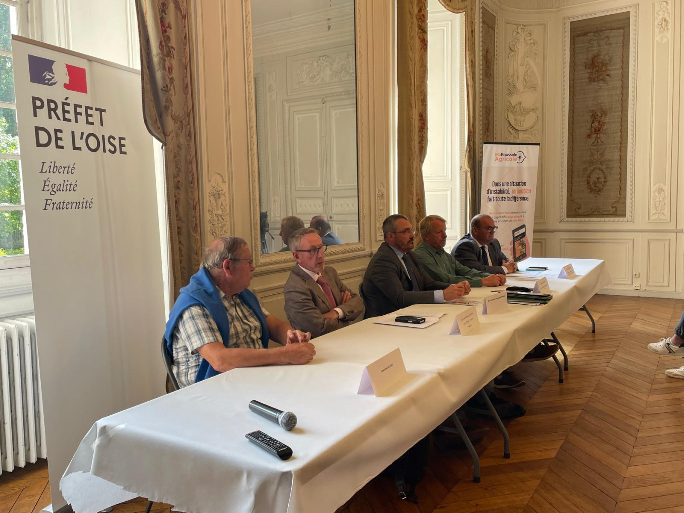 Ma Boussole agricole a été officiellement lancé ce matin à la préfecture de l'Oise, à Beauvais, entre l’État, la MSA Picardie, les associations d’accompagnement, les banques, France Travail et la gendarmerie.