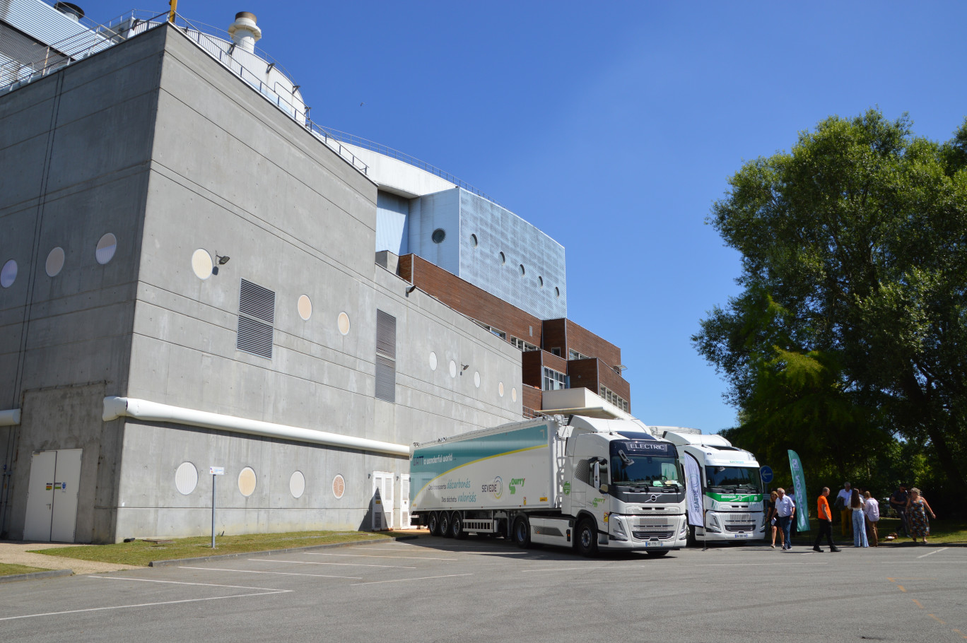 Grâce au recours à des véhicules électriques, le syndicat mixte intercommunal devrait réduire son empreinte environnementale de 450 tonnes de dioxyde de carbone par an. © Sevede