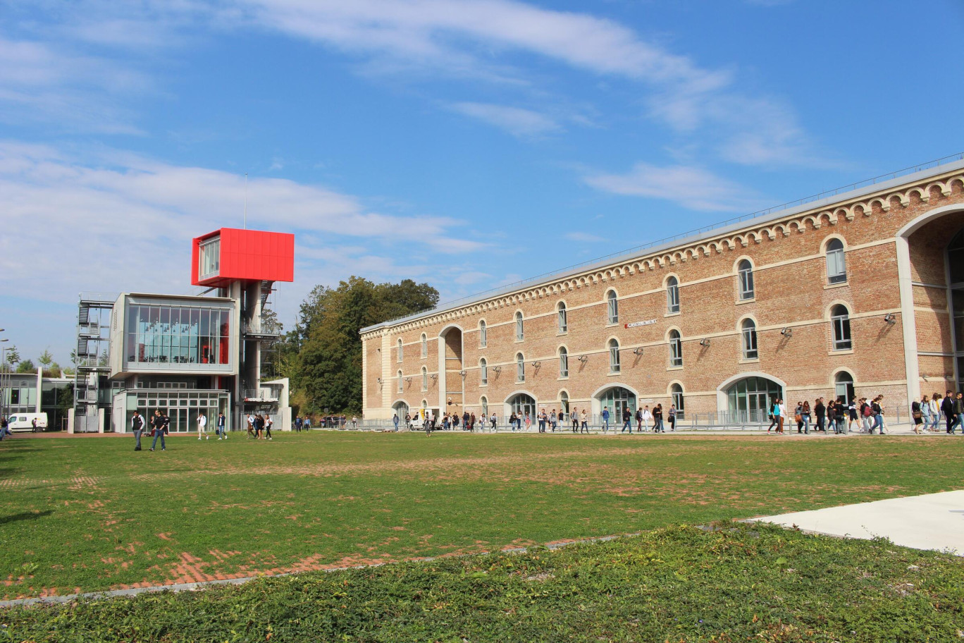 © Université de Picardie Jules Verne, campus Citadelle à Amiens.