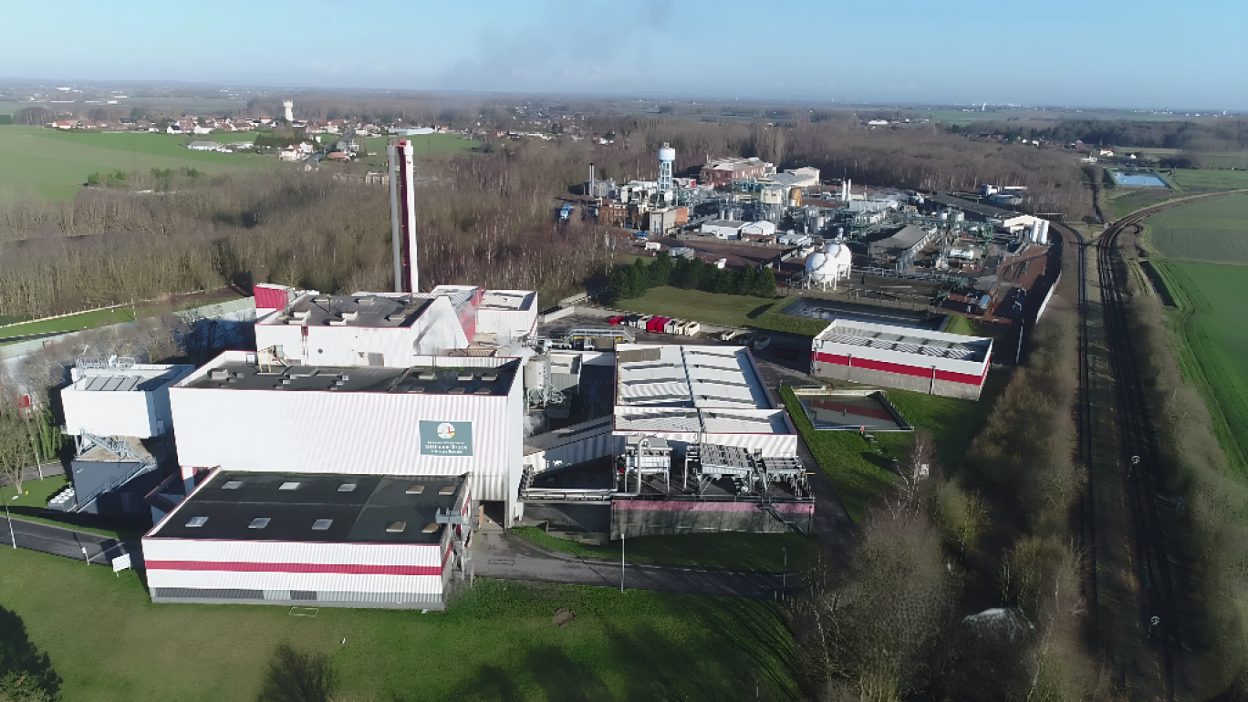 Le futur centre de valorisation énergétique de Labeuvrière s’étendra sur 4 200 m² au sol et culminera à 40 mètres de hauteur et sera situé non loin de l’incinérateur actuel. © CABBALR