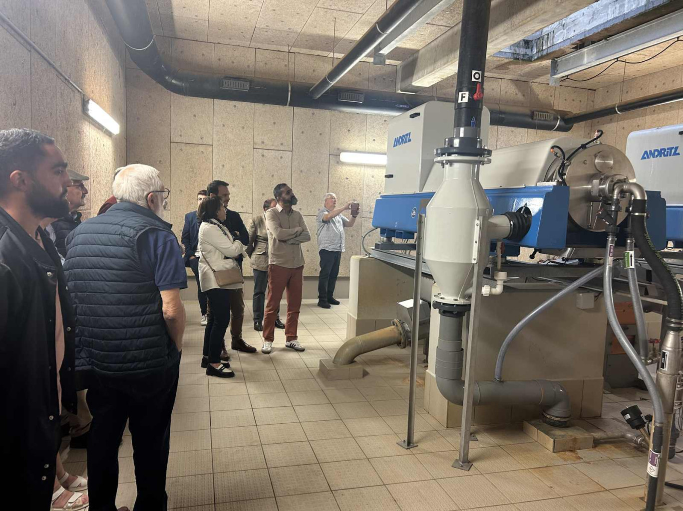 Deux nouvelles centrifugeuses à la station d'épuration de Château-Thierry. (c) CARCT