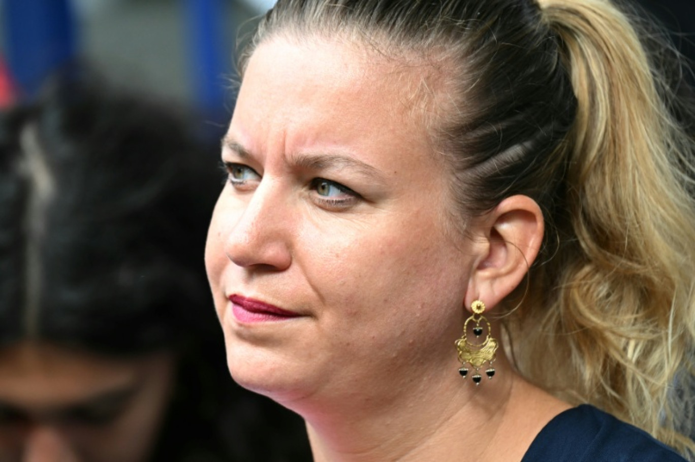 Présidente du groupe parlementaire La France Insoumise - Nouveau Front Populaire, Mathilde Panot assiste à une grève sur le site de production de l'entreprise pharmaceutique française Sanofi à Maisons-Alfort, en périphérie de Paris, le 10 septembre 2025 © Bertrand GUAY