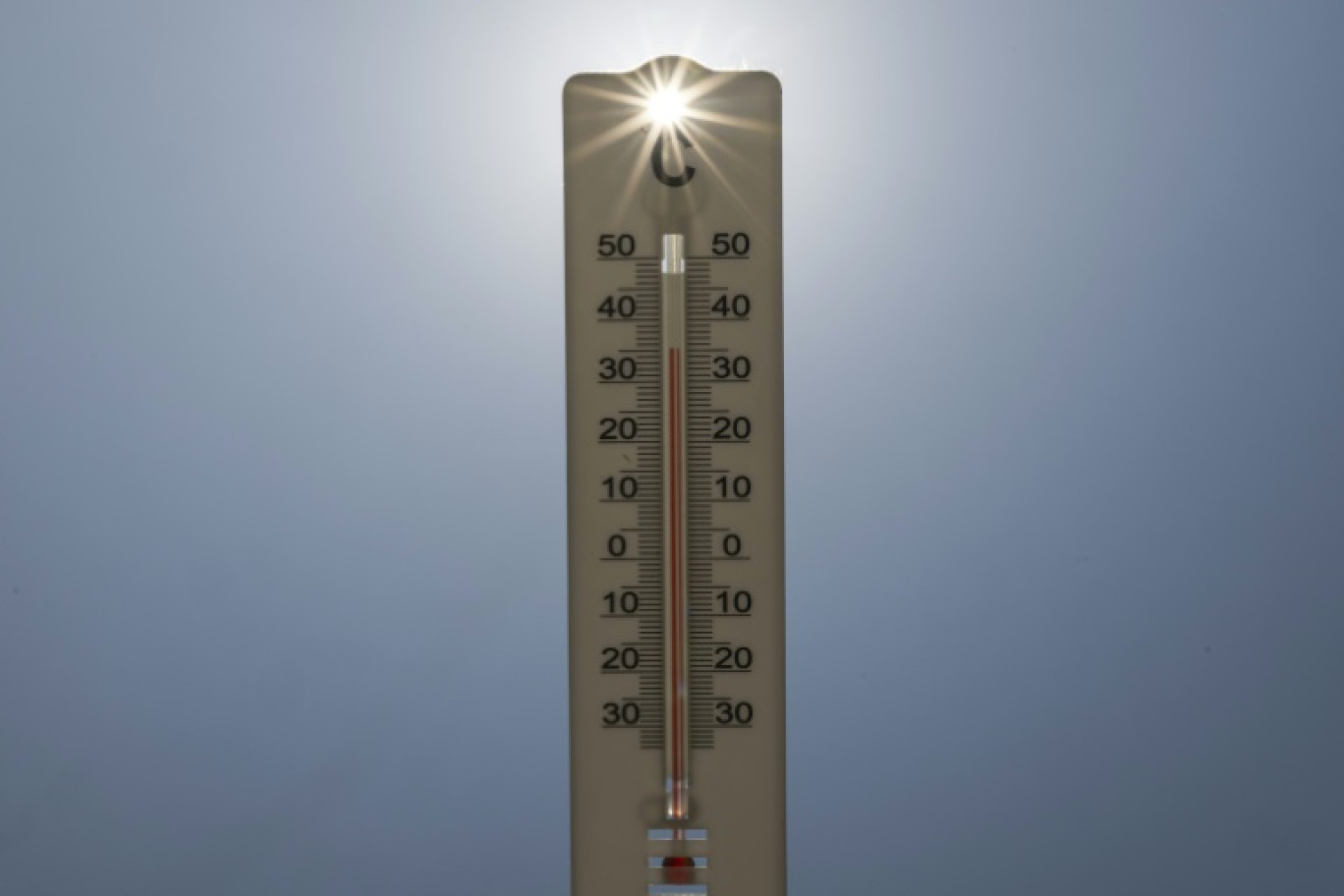 Vendredi est une journée de pic de chaleur sur la France, avec des températures qui pourraient grimper jusqu'à 35°C par endroits © Martin LELIEVRE