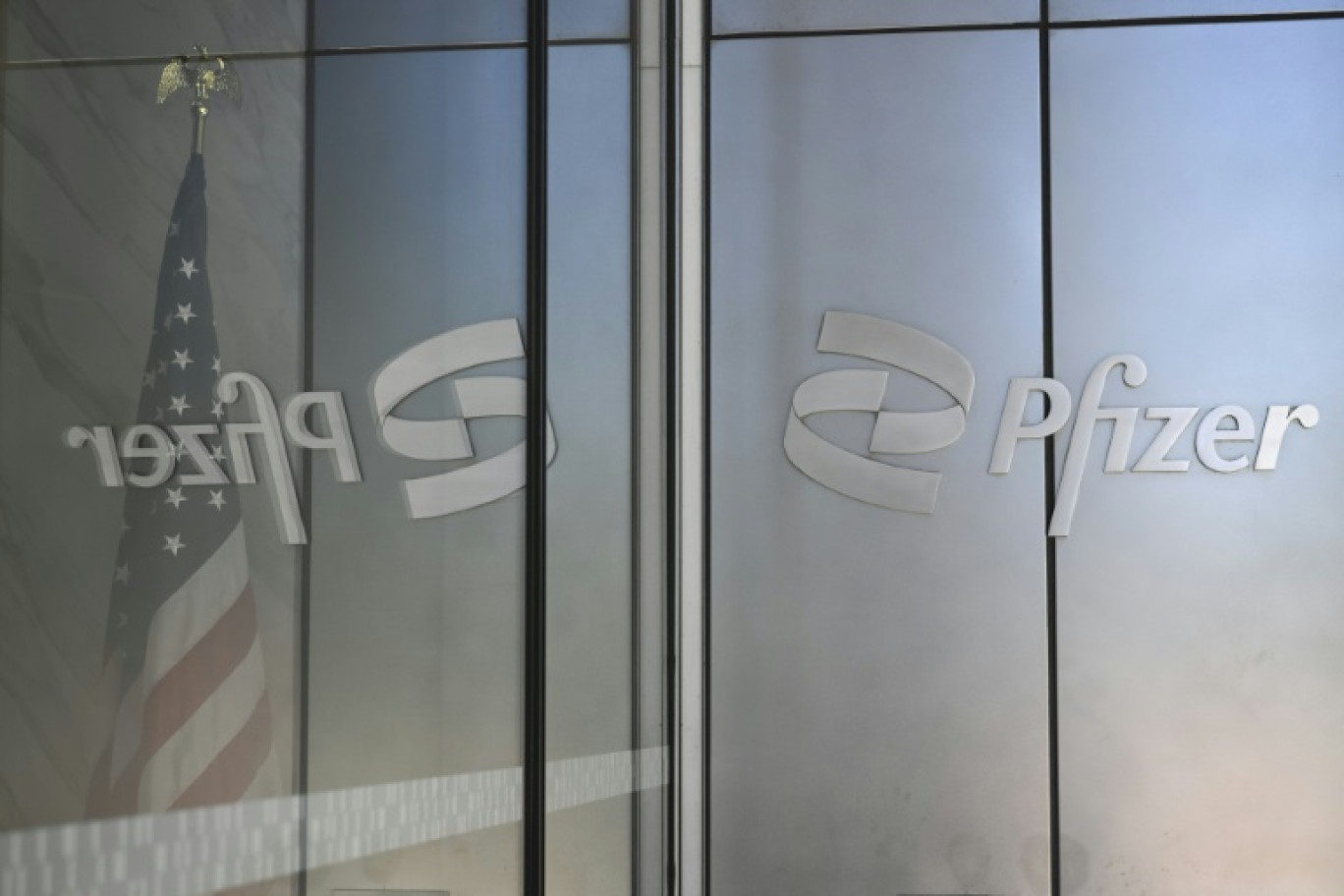 Au siège du laboratoire pharmaceutique Pfizer, le 8 août 2025 à New York © ANGELA WEISS