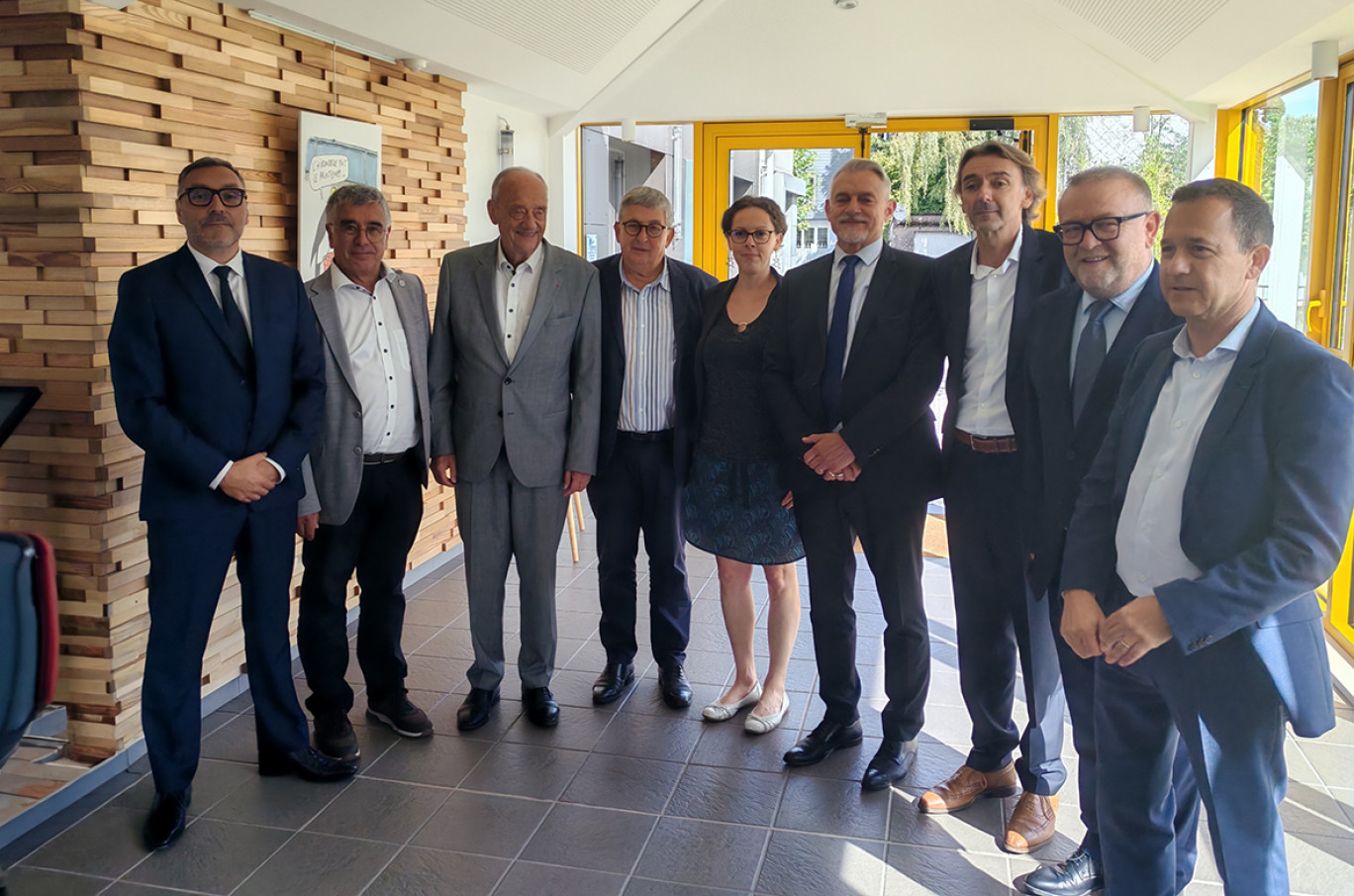 © Fédération BTP Vosges. Le 12 septembre à la Fédération du BTP des Vosges, la FFB Grand Est, son Pôle Habitat et les représentants régionaux de la Fédération nationale des SCoT, ont signé une convention pour s’engager dans un aménagement durable du territoire. 