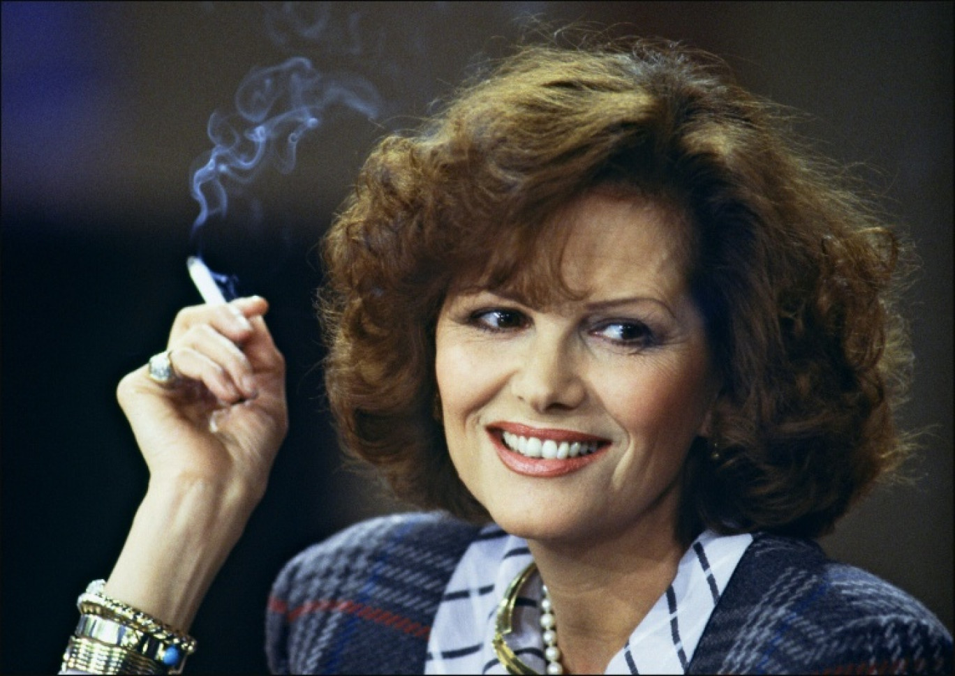 Photo prise le 17 mars 1987 à Paris de l'actrice italienne Claudia Cardinale, lors de la présentation du film « La Storia » du réalisateur italien Luigi Comencini © GEORGES BENDRIHEM