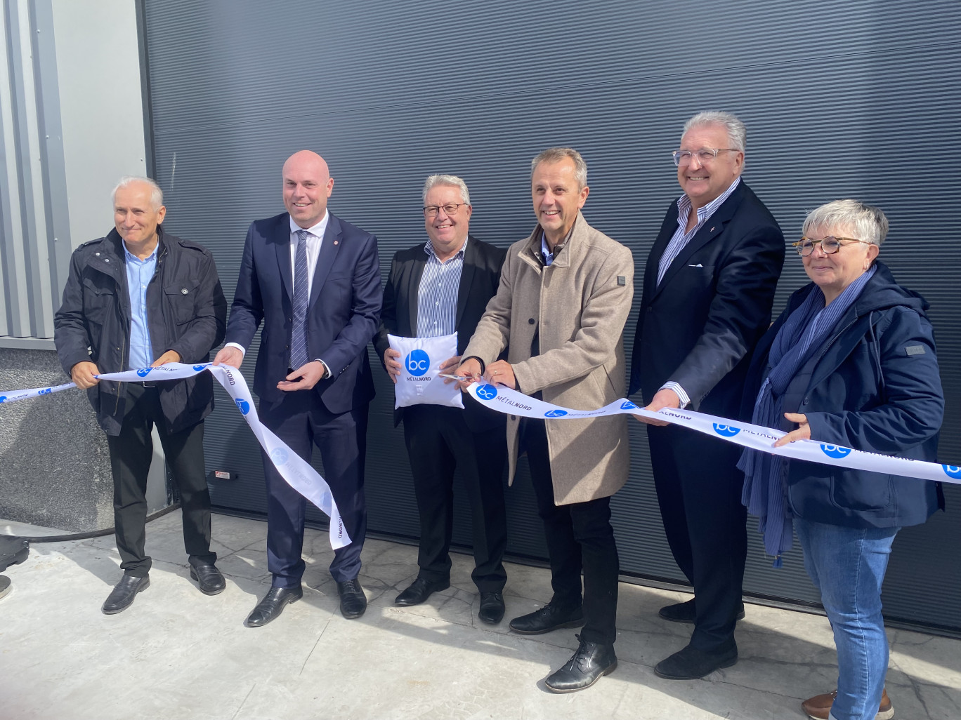 Elus locaux et représentants du monde économique sont venus nombreux inaugurer les nouveaux locaux de BT métal Nord à Grande-Synthe le 24 septembre dernier.