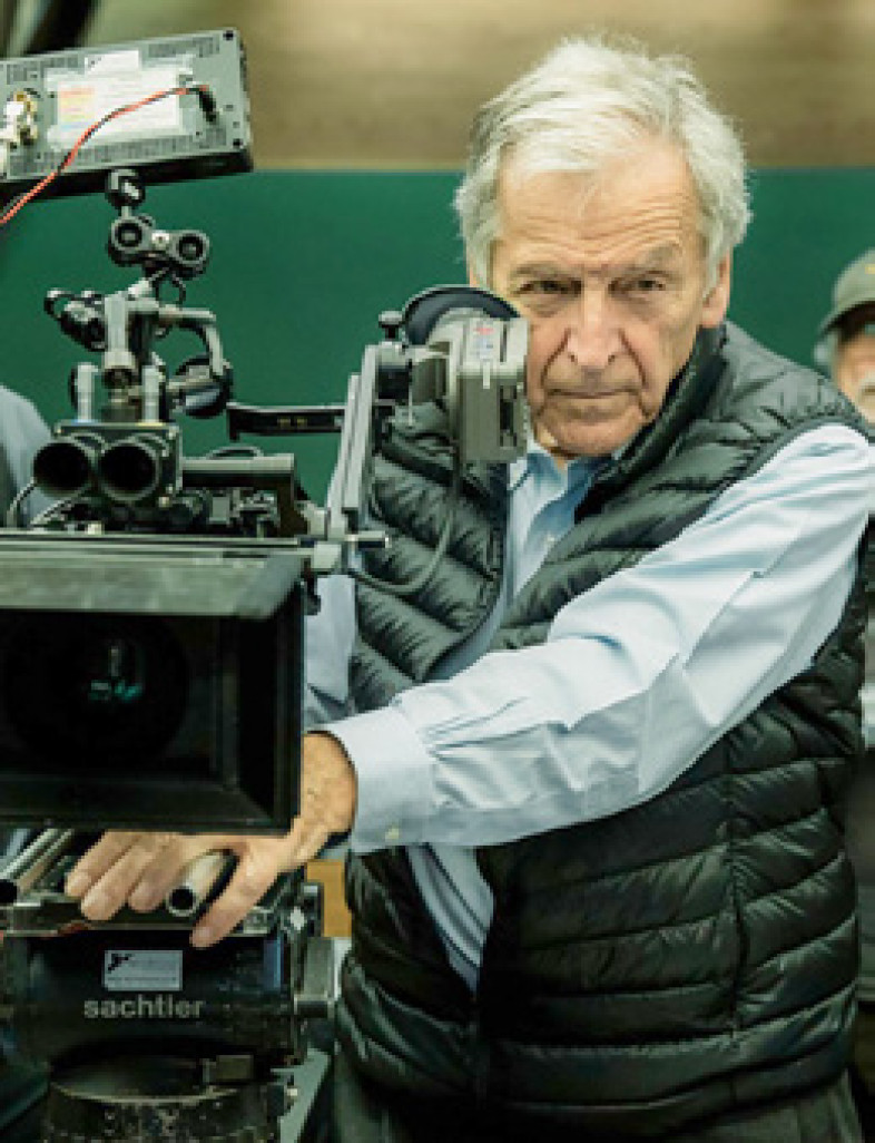 © Jessica Forde / KG Productions. Le réalisateur Costa-Gavras est le parrain de la 36e édition du Festival du Film Arabe de Fameck.