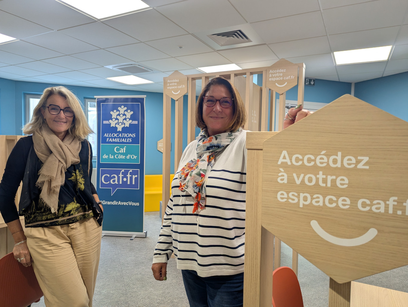 Caroline Michal, directrice de la CAF de Côte-d’Or, et Bérengère Chabrier, présidente de la CAF de Côte-d’Or, rappellent l’évolution des missions de l'organisme depuis 80 ans. © Aletheia Press / Nadège Hubert
