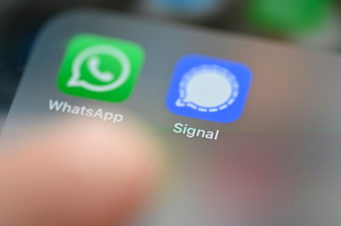 Les applications de messageries cryptées sont particulièrement opposées à l'adoption d'un texte pour lutter contre la diffusion d'images pédopornographiques, qu'elles jugent dangereux pour le respect de la vie privée © Damien MEYER