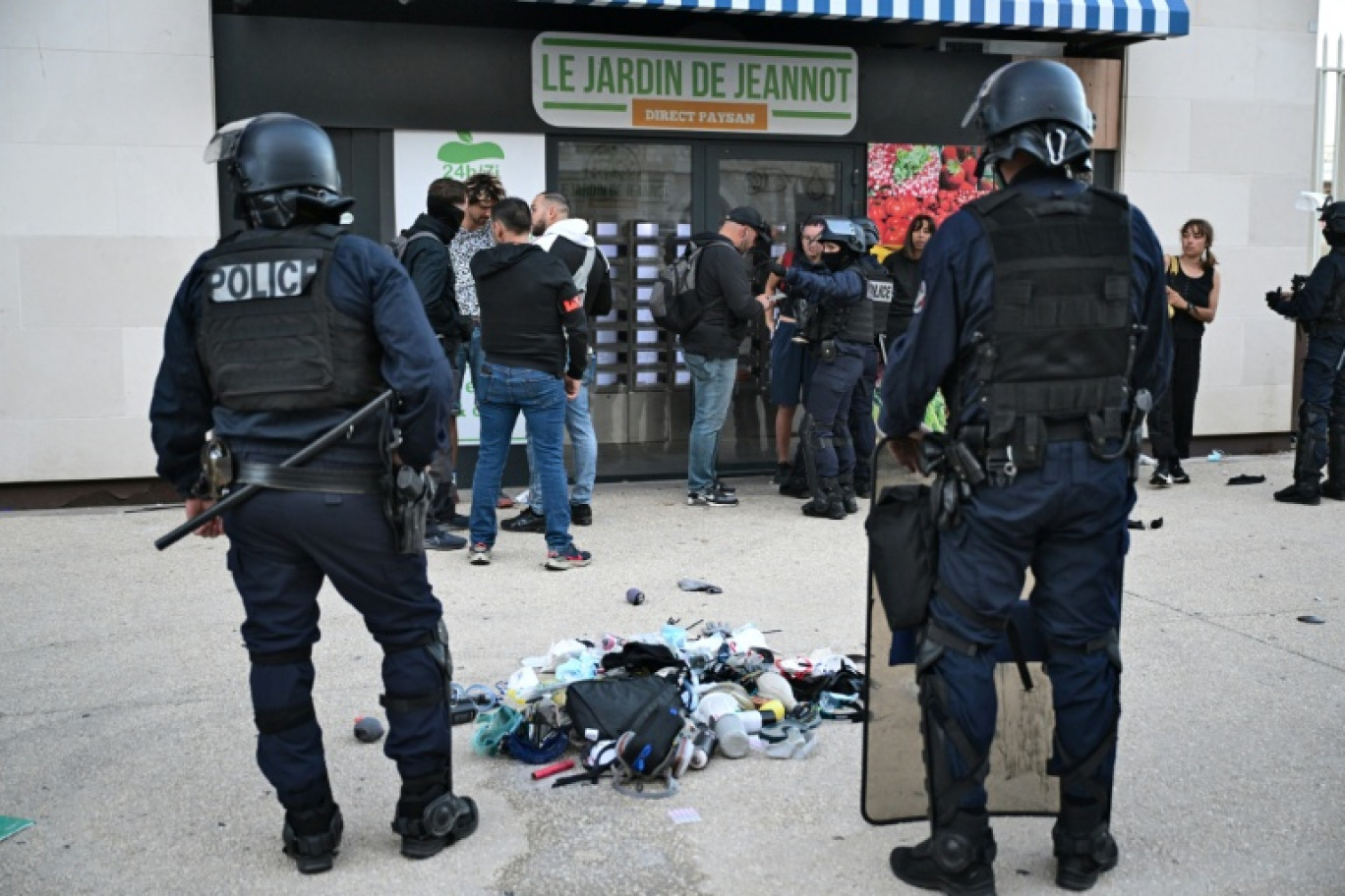 Contrôles policiers à Marseille, le 18 septembre 2025 © Miguel MEDINA
