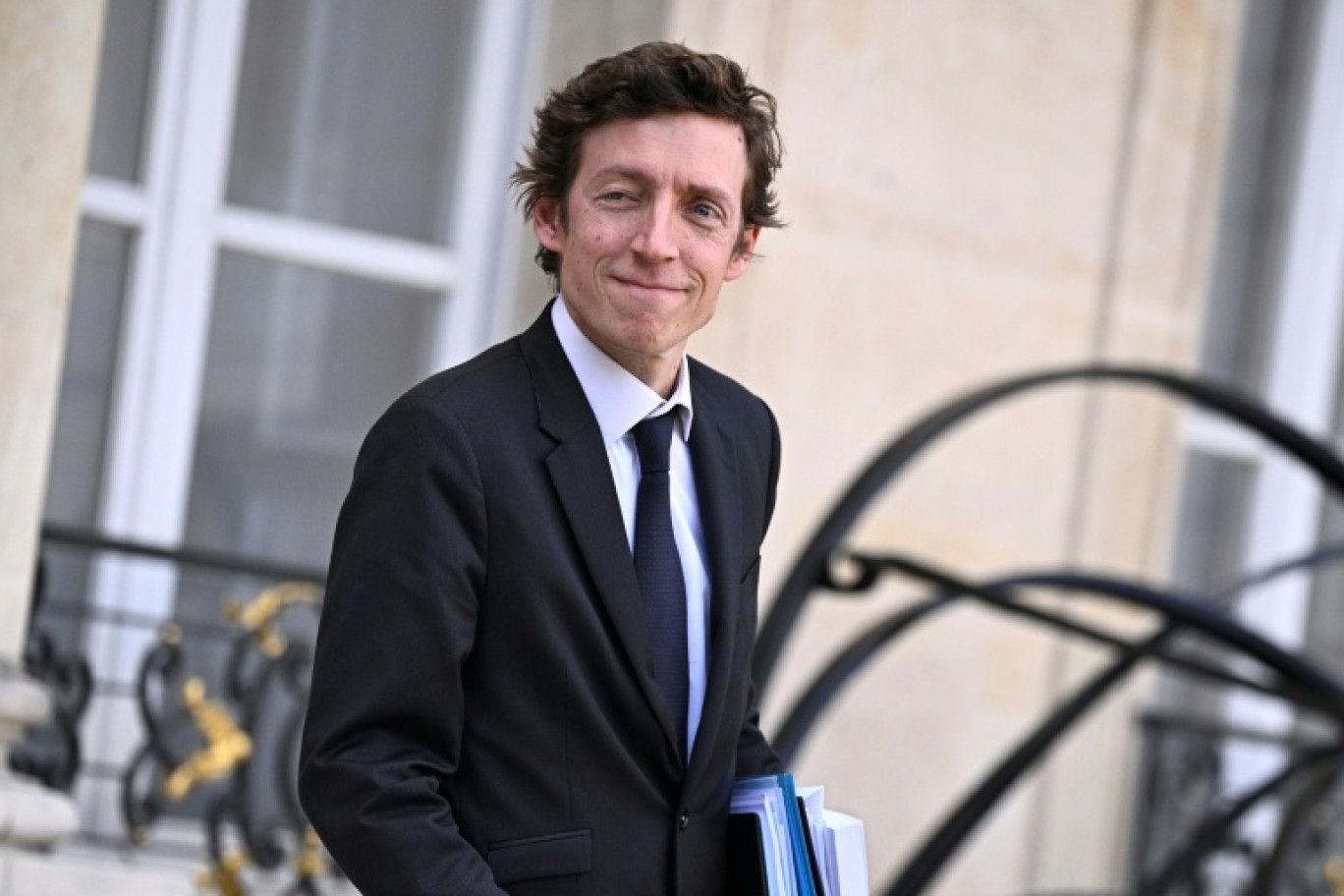 Le nouveau ministre de l'Education nationale Edouard Geffray à la sortie du Conseil des ministres à l'Elysée, le 14 octobre 2025 à Paris © JULIEN DE ROSA