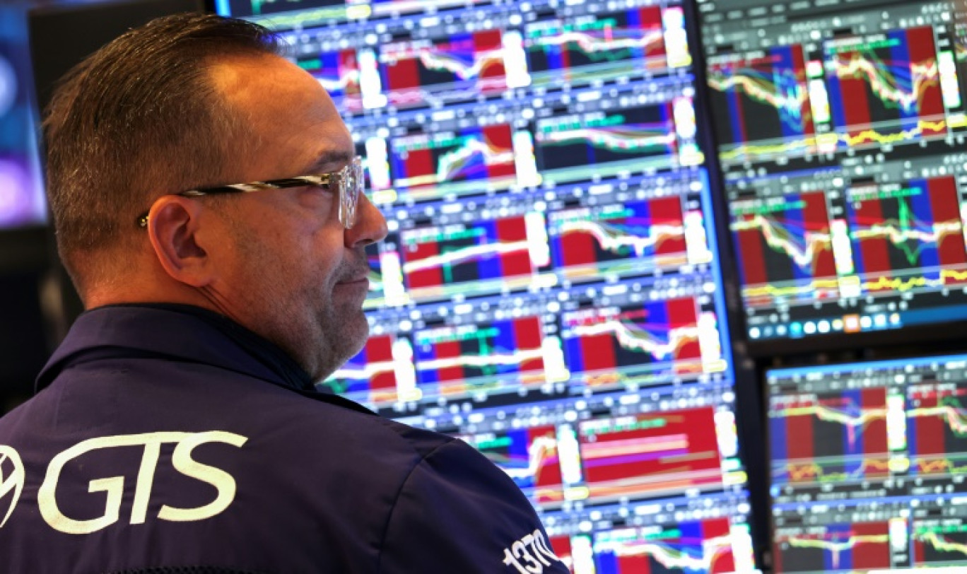 Un opérateur à la Bourse de New York, le 13 octobre 2025 © TIMOTHY A. CLARY