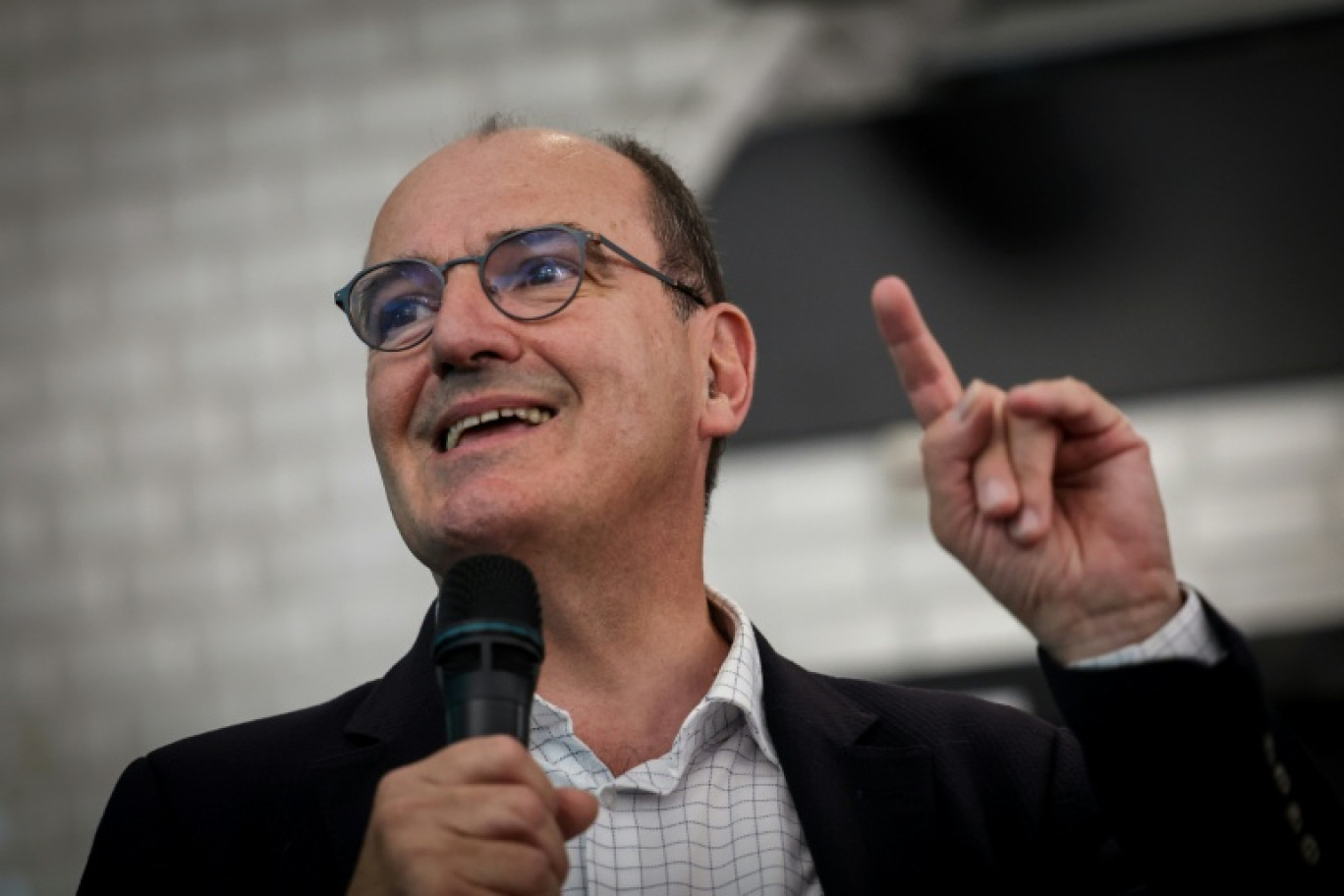 Jean Castex, alors PDG de la RATP, à Paris, le 19 juillet 2025 sur un quai du métro parisien © Behrouz MEHRI