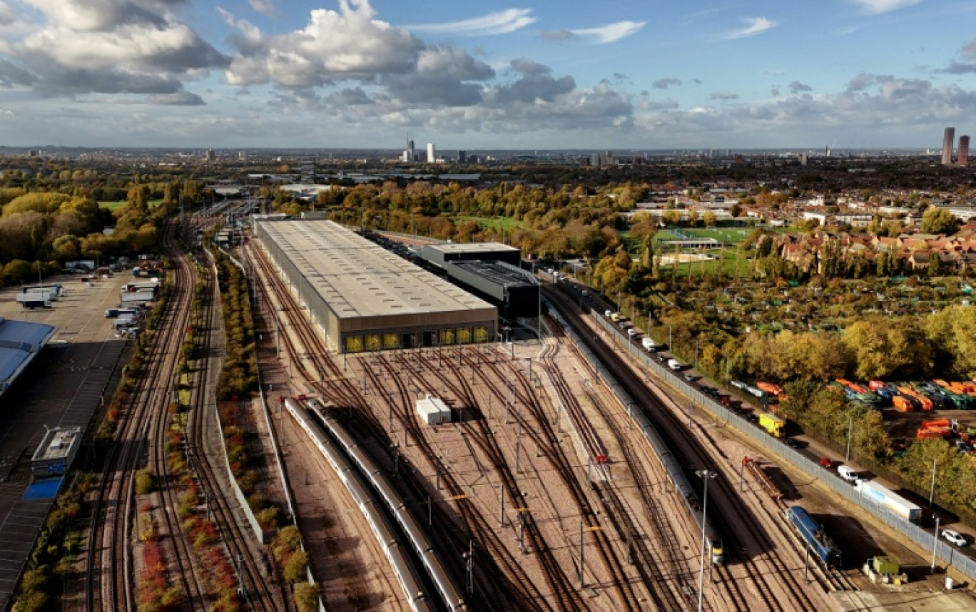 Vue aérienne du dépôt ferroviaire de Temple Mills, à Londres, le 27 octobre 2025 © Yelim LEE