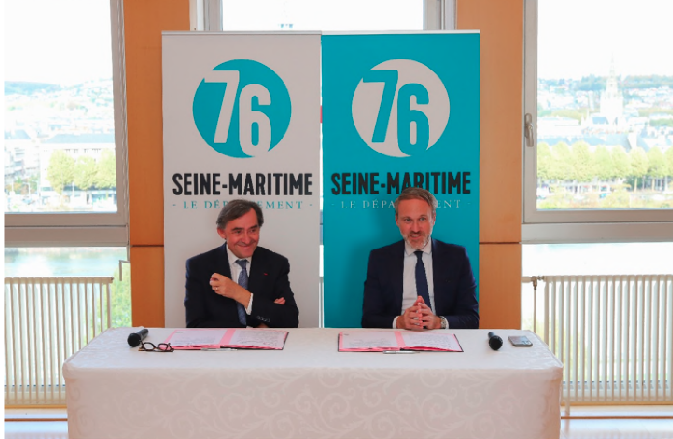 Bertrand Bellanger, Président du Département de la Seine-Maritime et Antoine Saintoyant, Directeur de la Banque des Territoires et Directeur général adjoint du groupe Caisse des Dépôts© Département de la Seine-Maritime