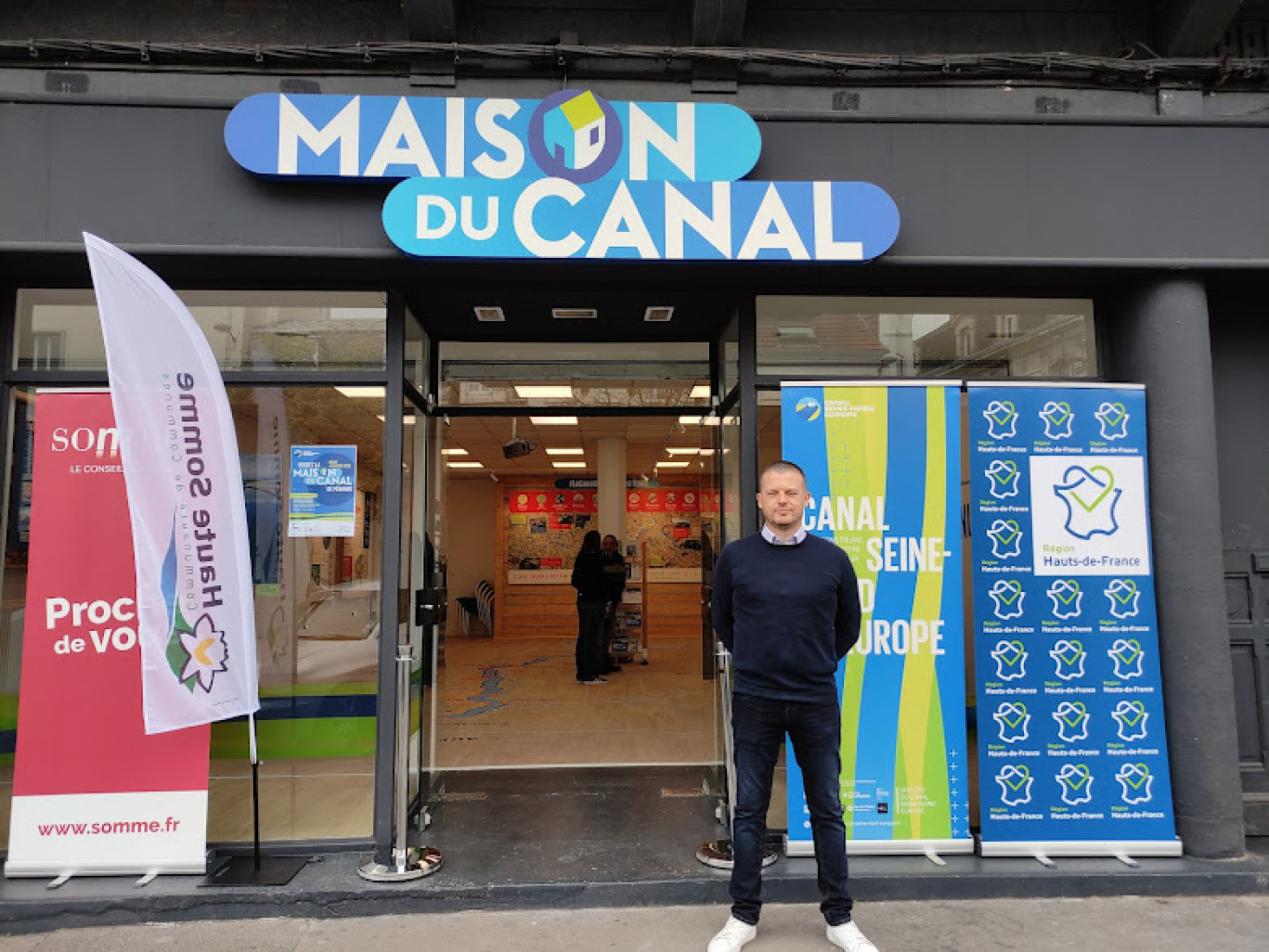 L’animateur Jonathan Servien a été recruté par la communauté de communes de la Haute Somme pour accueillir le public.