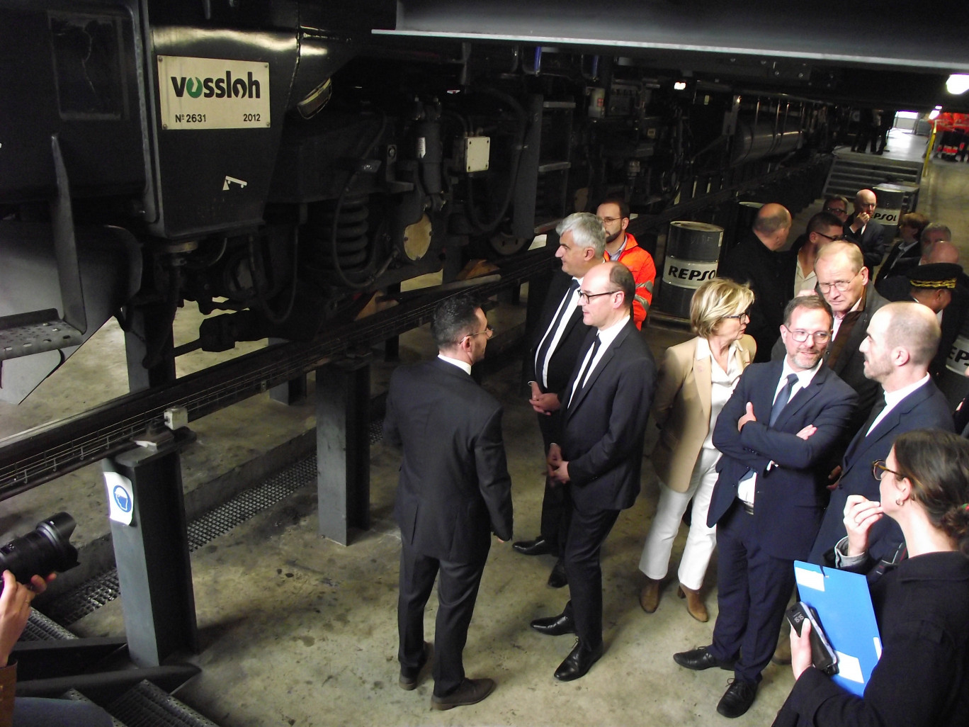 Ce 31 octobre, après la visite de l'usine de la start-up Le Pavé à Allériot, le ministre s'est rendu à Montceau-les-Mines chez l’entreprise Erion. © Aletheia Press / Christel Dalsbaek