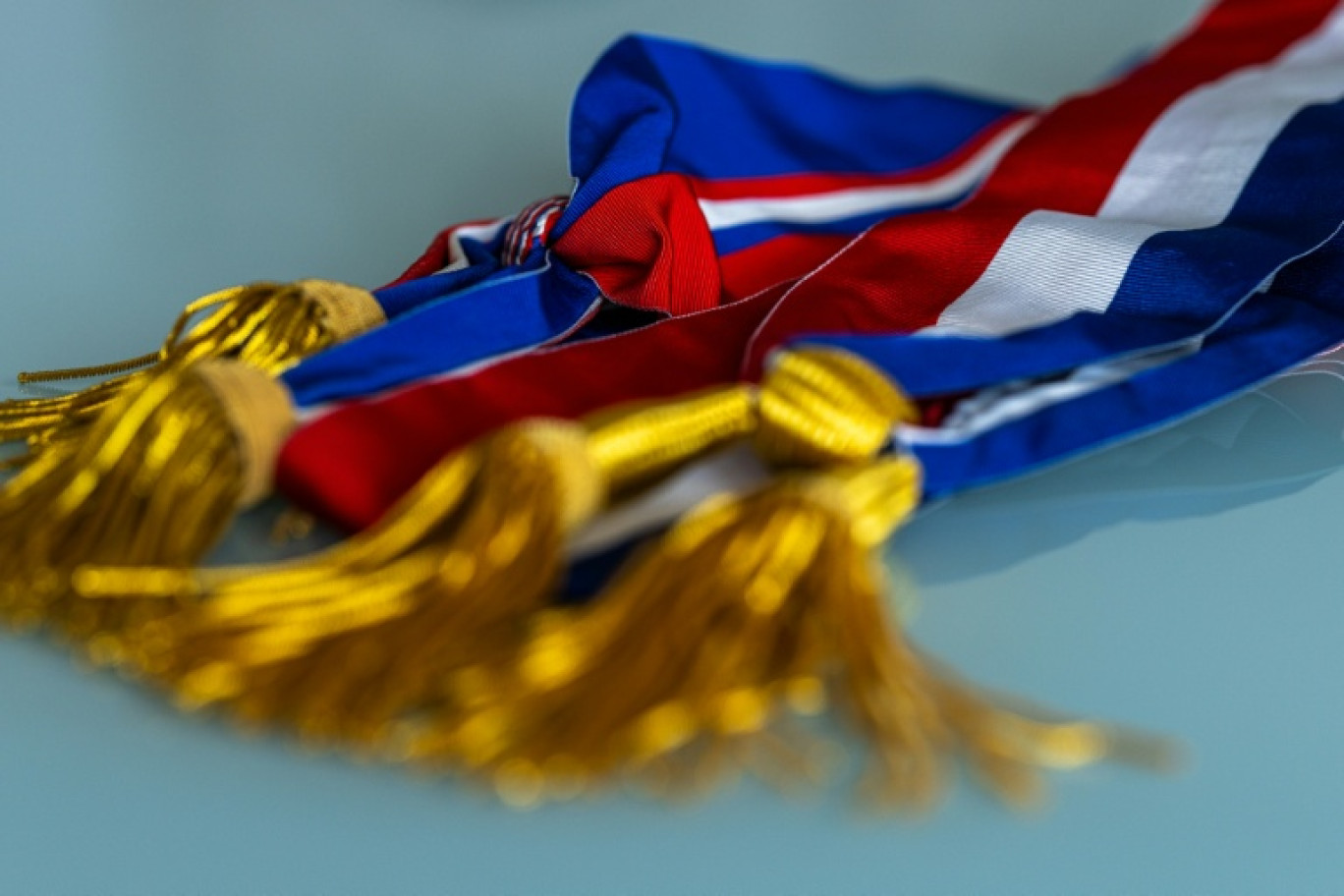 Malgré la succession des crises depuis le début de leur mandat en 2020, près de six maires sur 10 envisagent de se représenter en 2026 © JOEL SAGET