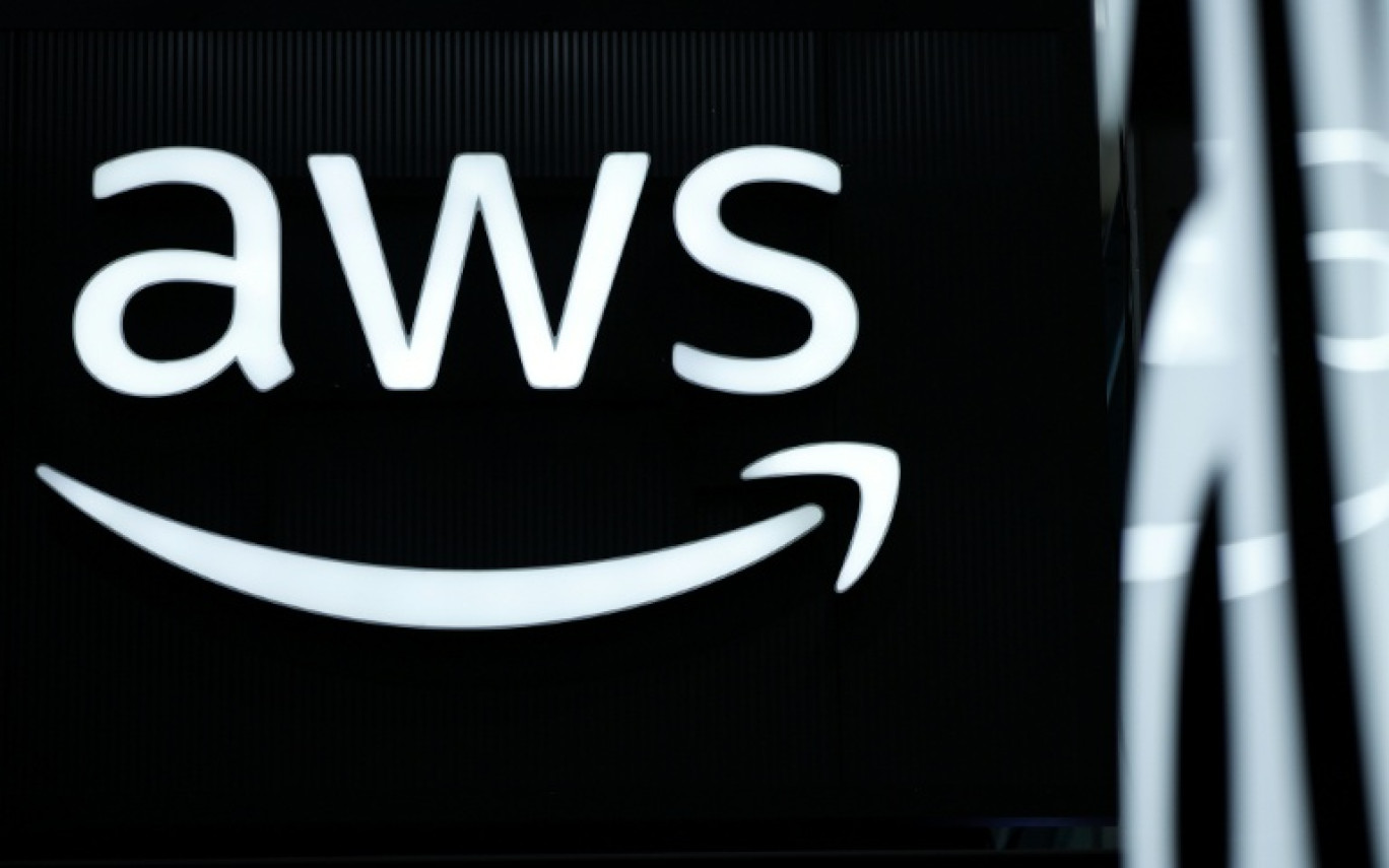 Amazon Web Services (AWS) domine le marché du "cloud" avec Microsoft Azure et Google Cloud. © RONNY HARTMANN
