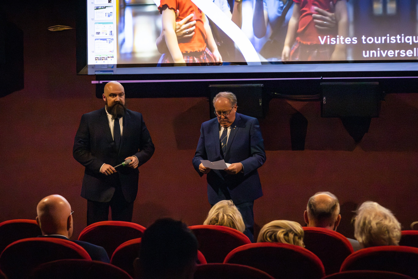Olivier Gérard, directeur de l'Ossuaire de Douaumon (à gauche) et Olivier Paradis, président d'Accesens (à droite). © Fondation des Gueules Cassées