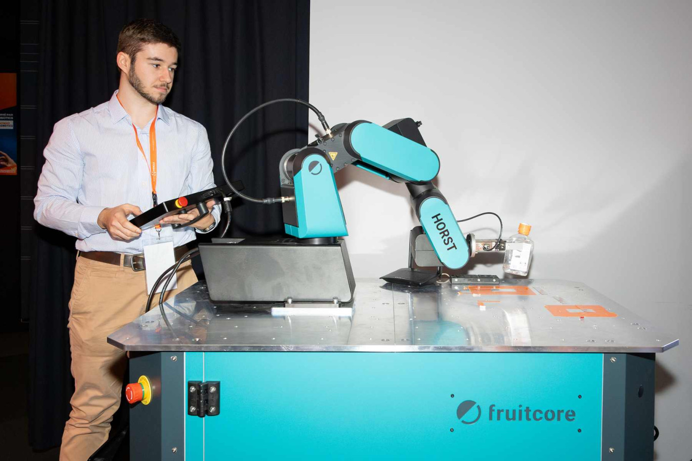 (c) Marie-Line Waroude