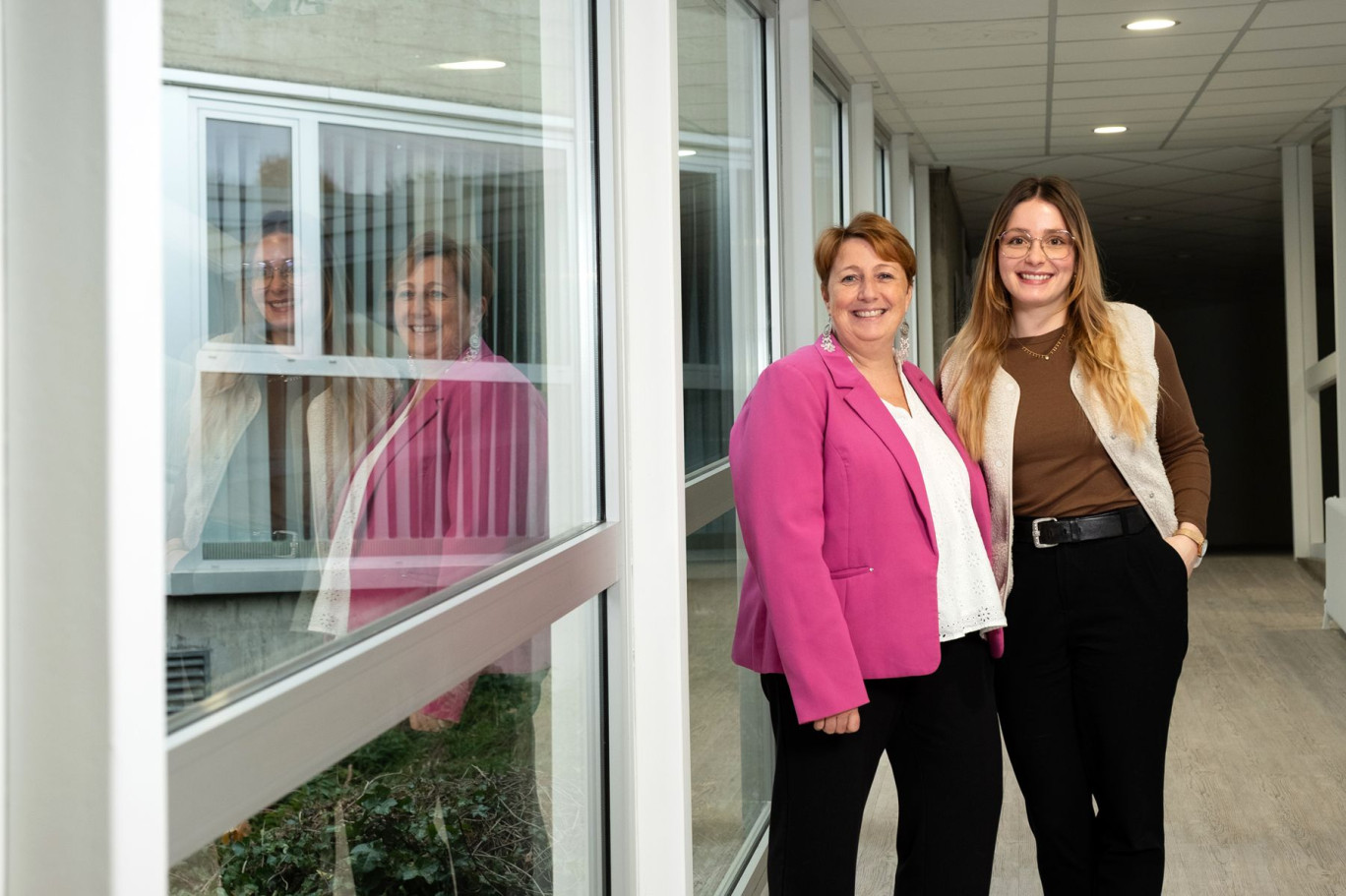 Anne Dubois, fondatrice et dirigeante de Votre RH, et Charlotte Lopes, chargée de développement RH. © Cyrille Struy