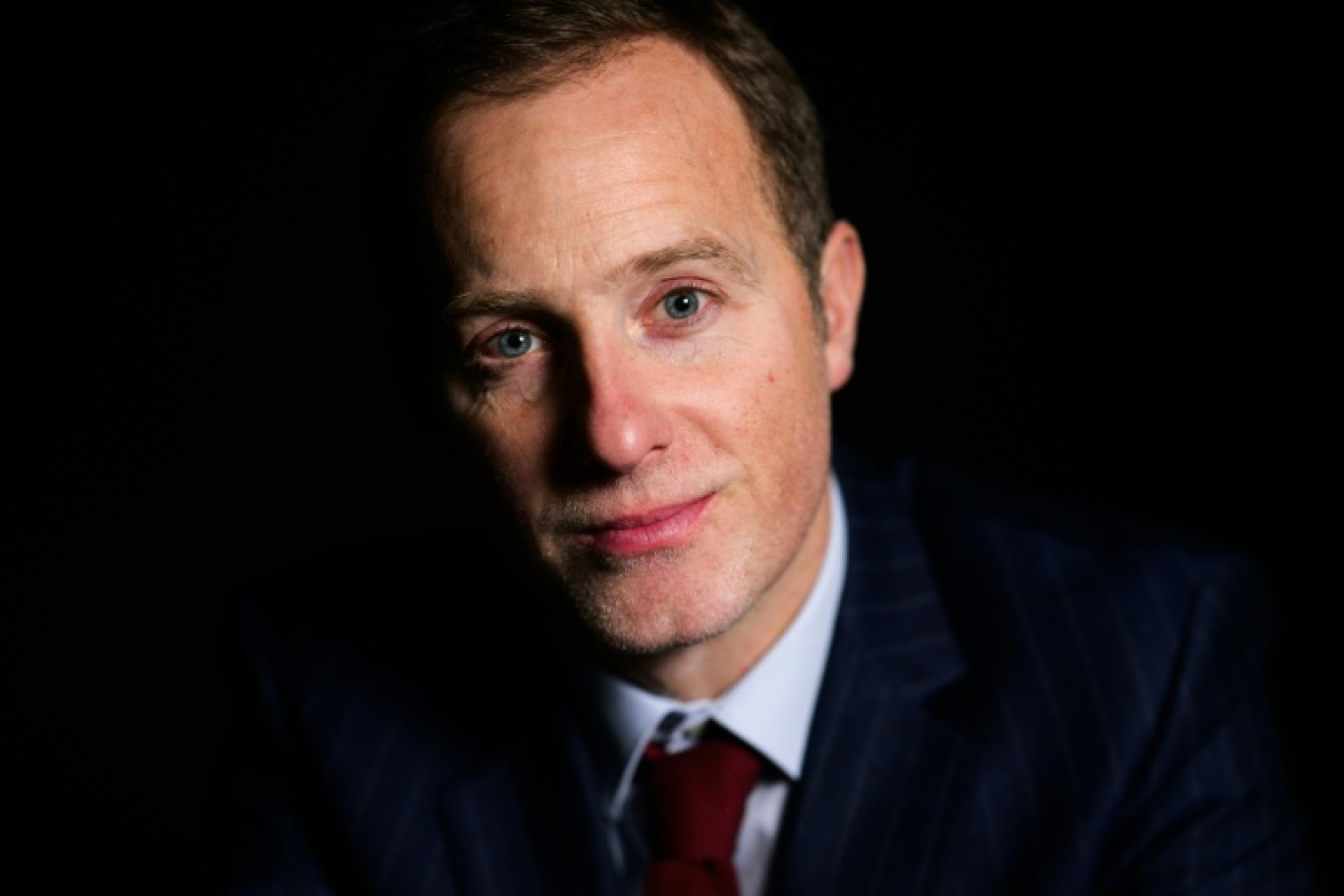 L'actuel directeur de la rédaction de Valeurs actuelles, Tugdual Denis, restera à son poste. Entre juillet 2024 et juin 2025, Valeurs actuelles s'est vendu à 73.000 exemplaires en moyenne. © Julie SEBADELHA