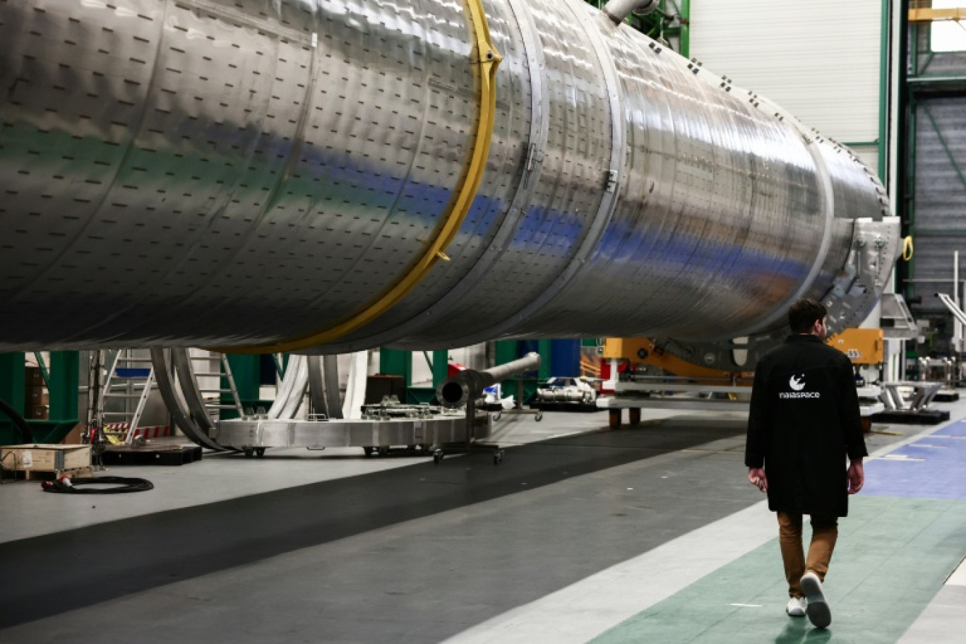 Le prototype du premier étage réutilisable de la future fusée de la start-up française MaiaSpace dans son atelier à Vernon, dans l'Eure, le 2 décembre 2025 © Thibaud MORITZ