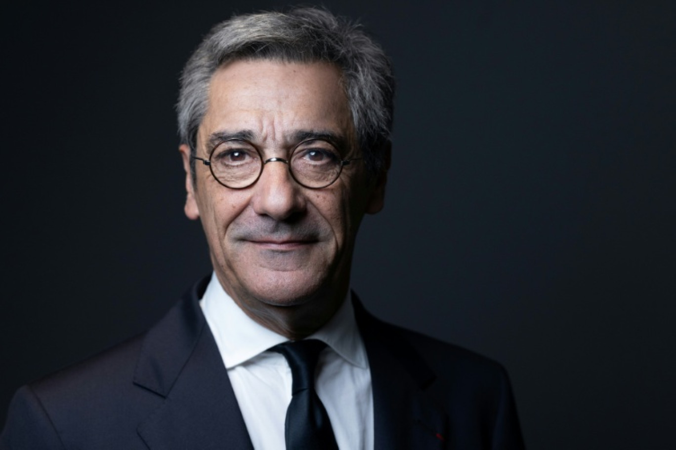 Le ministre du Commerce Serge Papin, lors d'une session photo dans son bureau au ministère de l'Economie et des Finances, Paris, le 10 novembre 2025 © JOEL SAGET
