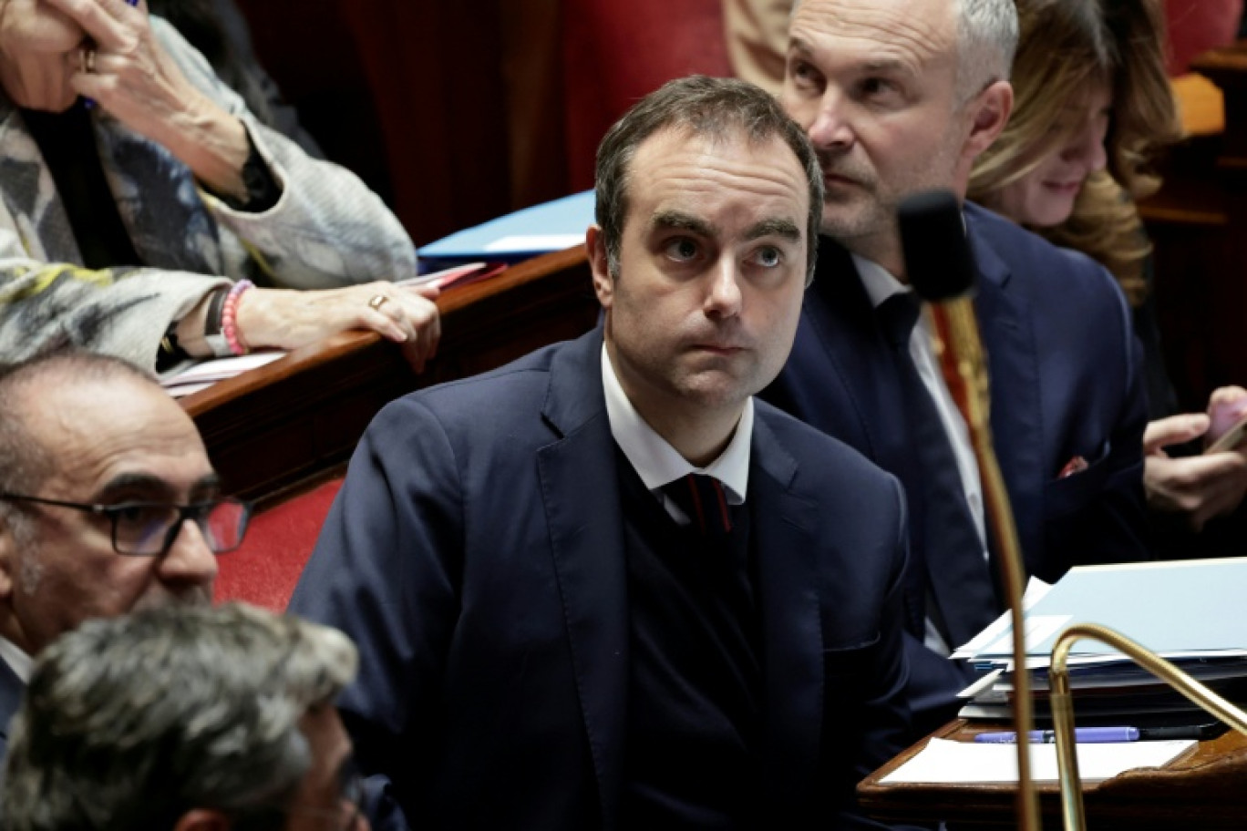 Le Premier ministre, Sébastien Lecornu, à l'Assemblée nationale, à Paris, le 17 décembre 2025 © STEPHANE DE SAKUTIN
