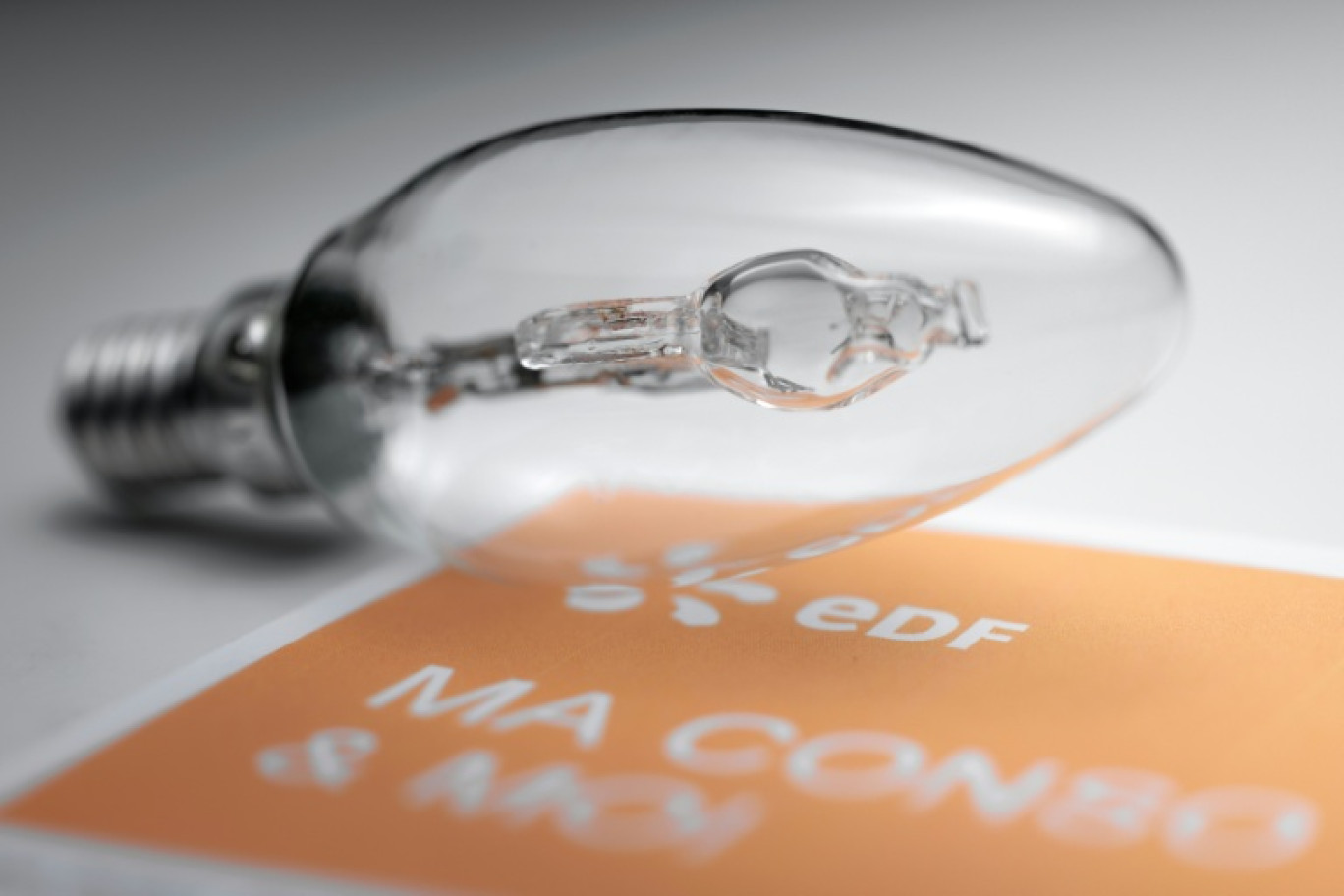 Le gouvernement anticipe une "stabilité" des factures d'électricité pour la plupart des ménages pour les années 2026 et 2027 malgré la fin du système de régulation très avantageux qui s'éteint au 31 décembre 2025 © JOEL SAGET