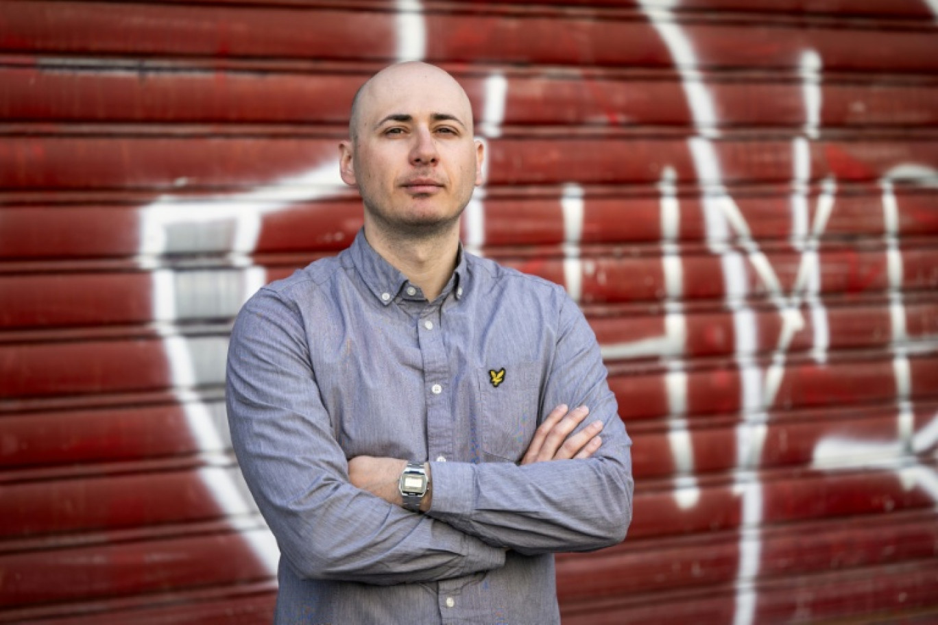 Le militant albanais antifasciste Rexhino Abazaj dit "Gino" à Paris, le 4 avril 2025 © BERTRAND GUAY