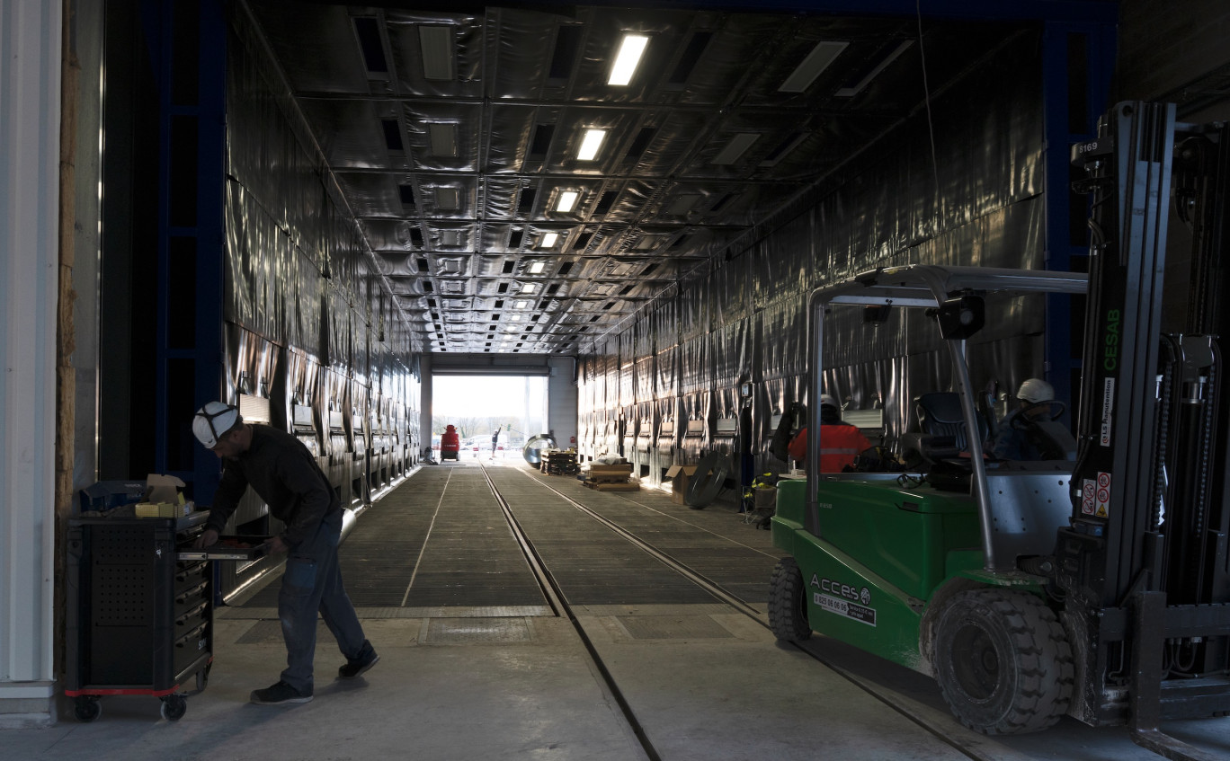 Le nouveau hall de grenaillage et de peinture sera inauguré ce 17 décembre, à Dieue-sur-Meuse. © Laurence Deleau
