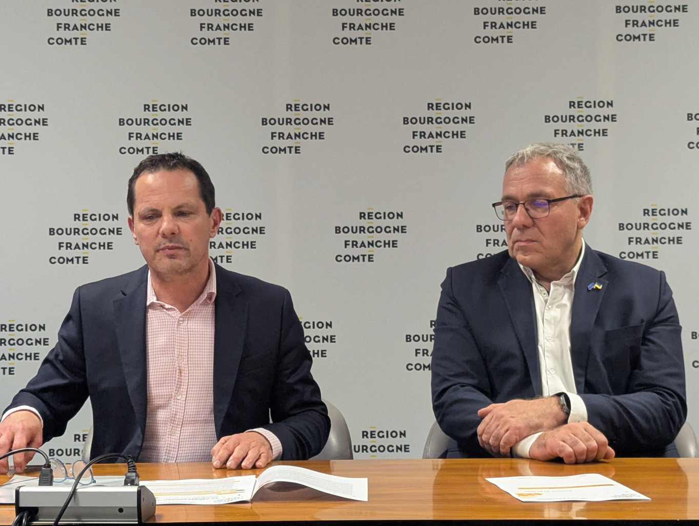 Jérôme Durain, président du conseil régional de Bourgogne-Franche-Comté, et Patrick Molinoz, vice-président, ont organisé les premières assises de l’international pour valoriser son action et celle des acteurs régionaux dans ce domaine. © Aletheia Press / Nadège Hubert