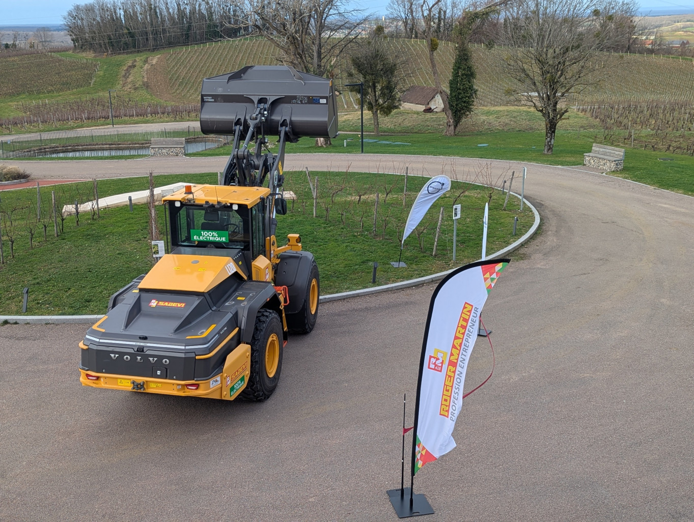 L'engin suppose de disposer d'un accès à l'électricité sur les chantiers où il travaille. © Aletheia Press / N.Hubert