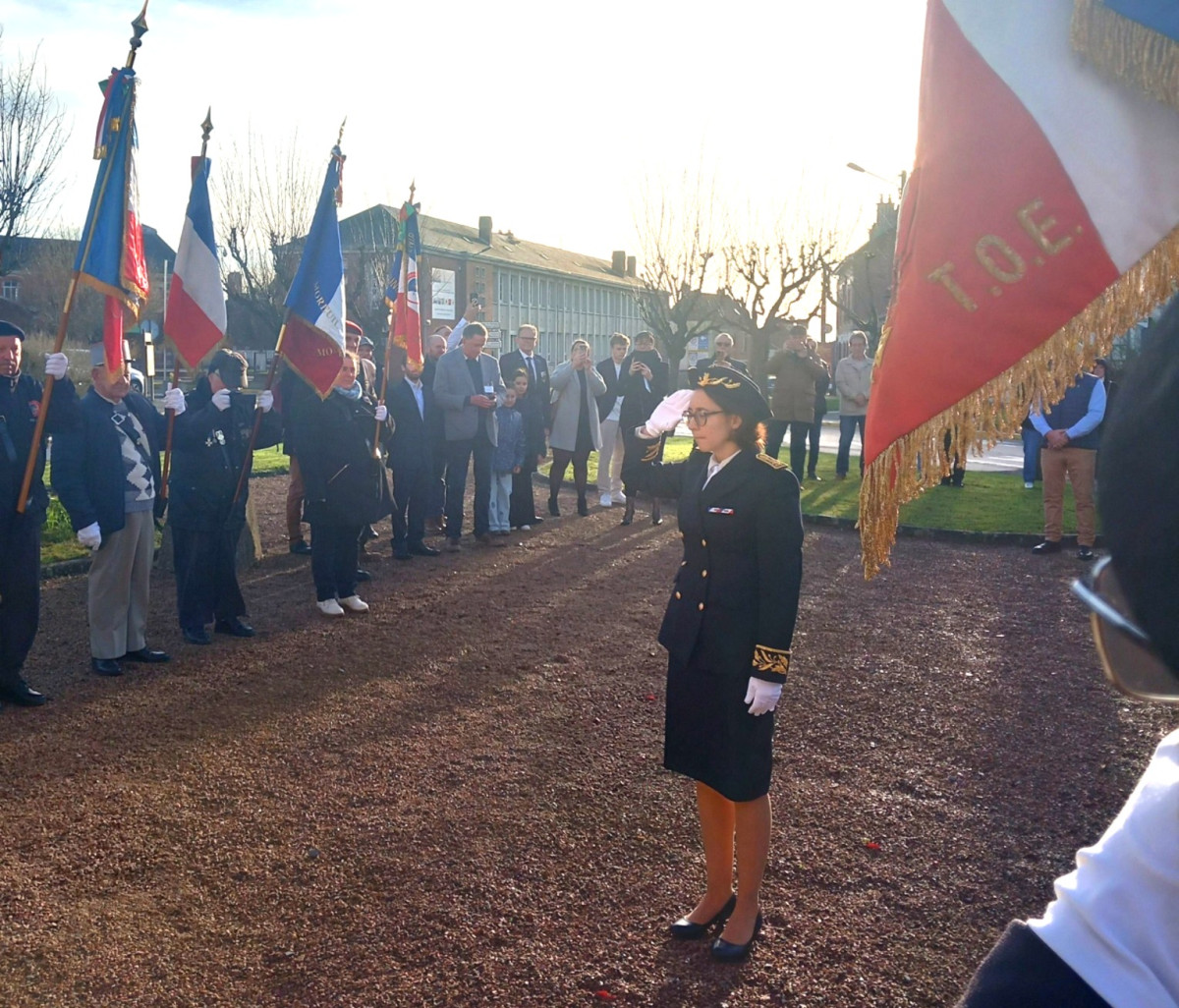 La prise de fonctions d'Adeline Kergourlay-Dugast, à l'occasion d'un hommage au monument aux Morts de Montdidier. © Préfecture de la Somme