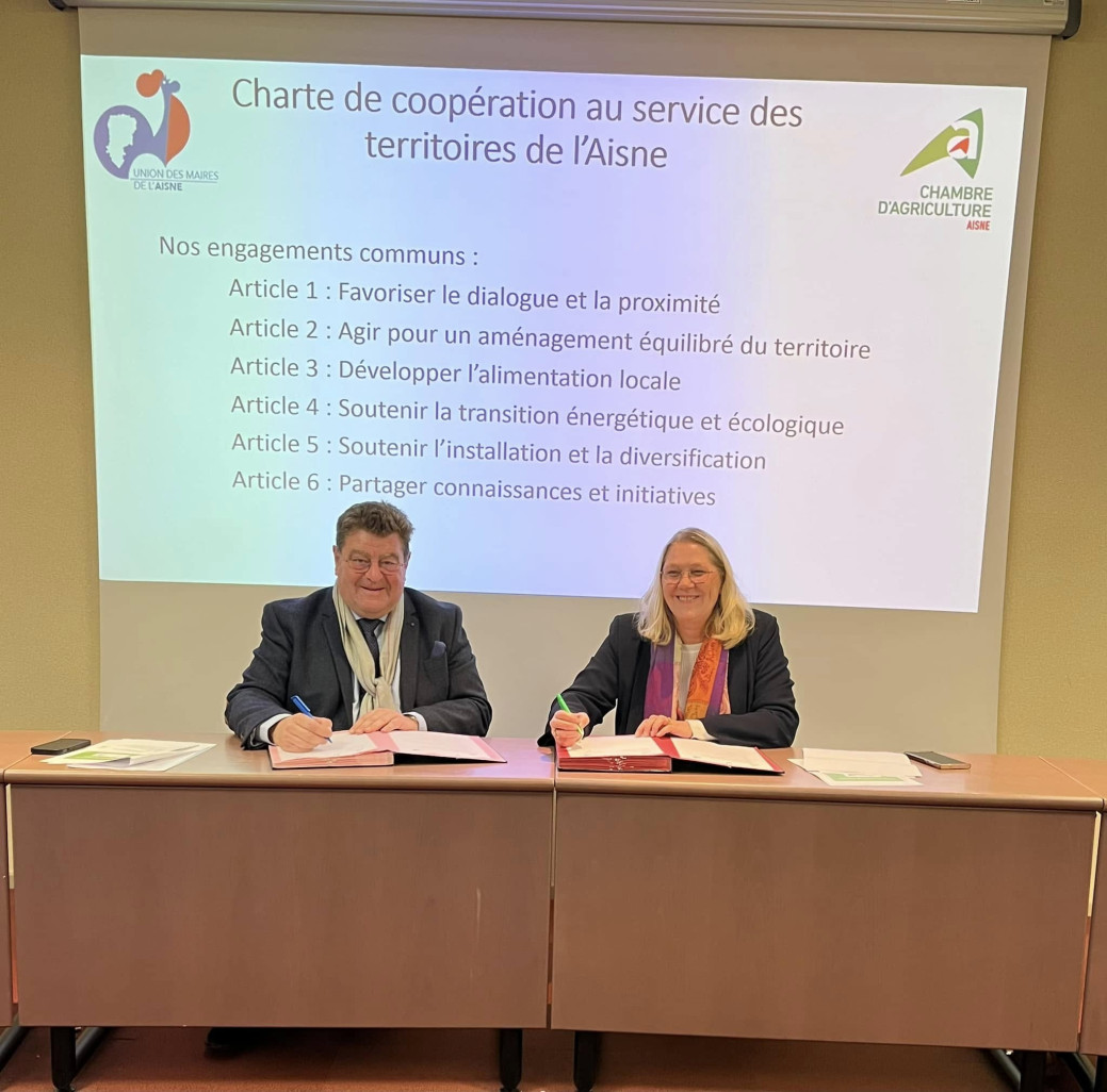 Laurent Cardon, président de la Chambre d'agriculture de l'Aisne et Carole Ribeiro, présidente de l'Union des maires de l'Aisne. (c) Chambre d'agriculture 02