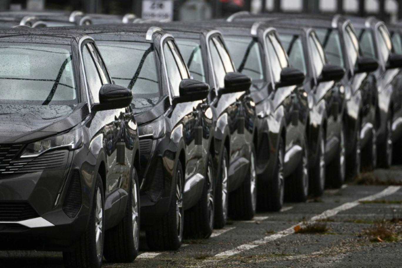 Marché automobile français toujours en berne, ventes d'électriques "sous perfusion" © SEBASTIEN BOZON