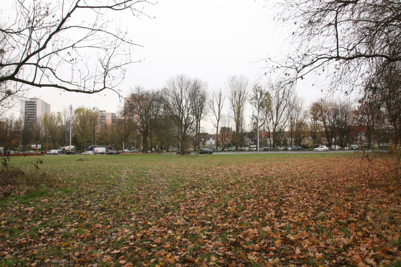 Passant sur le boulevard périphérique, on imagine mal l'étendue des terrains disponibles entre le Vieux-Lille et La Madeleine.